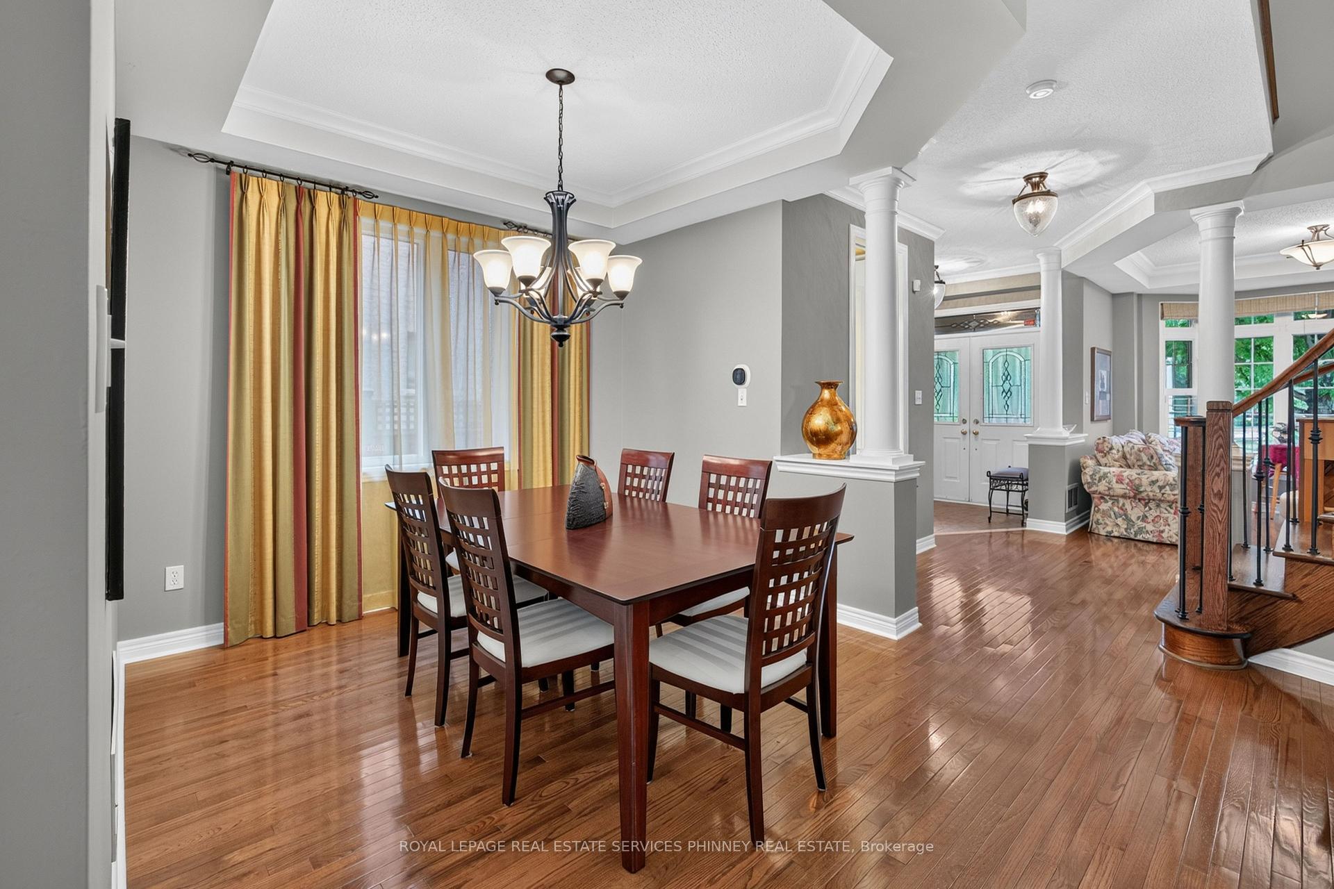 Photo 6 of 211 Creek Path Avenue, Oakville, Bronte — HOMEH