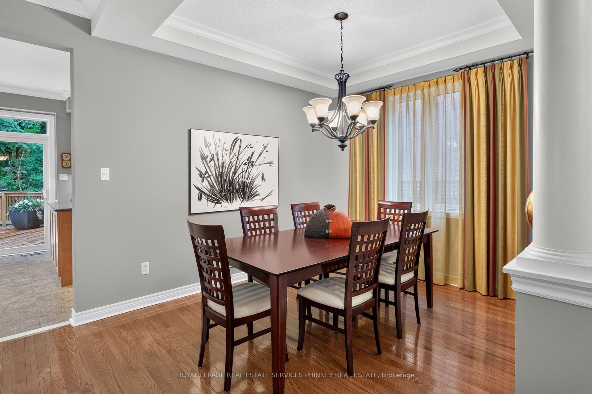 Photo 7 of 211 Creek Path Avenue, Oakville, Bronte — HOMEH