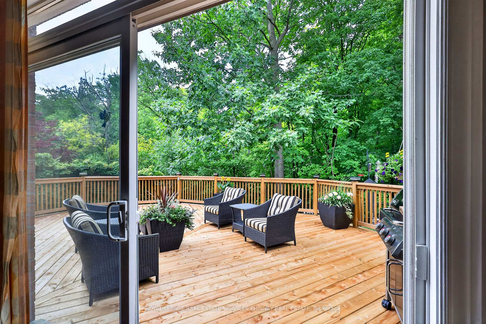 Photo 14 of 211 Creek Path Avenue, Oakville, Bronte — HOMEH
