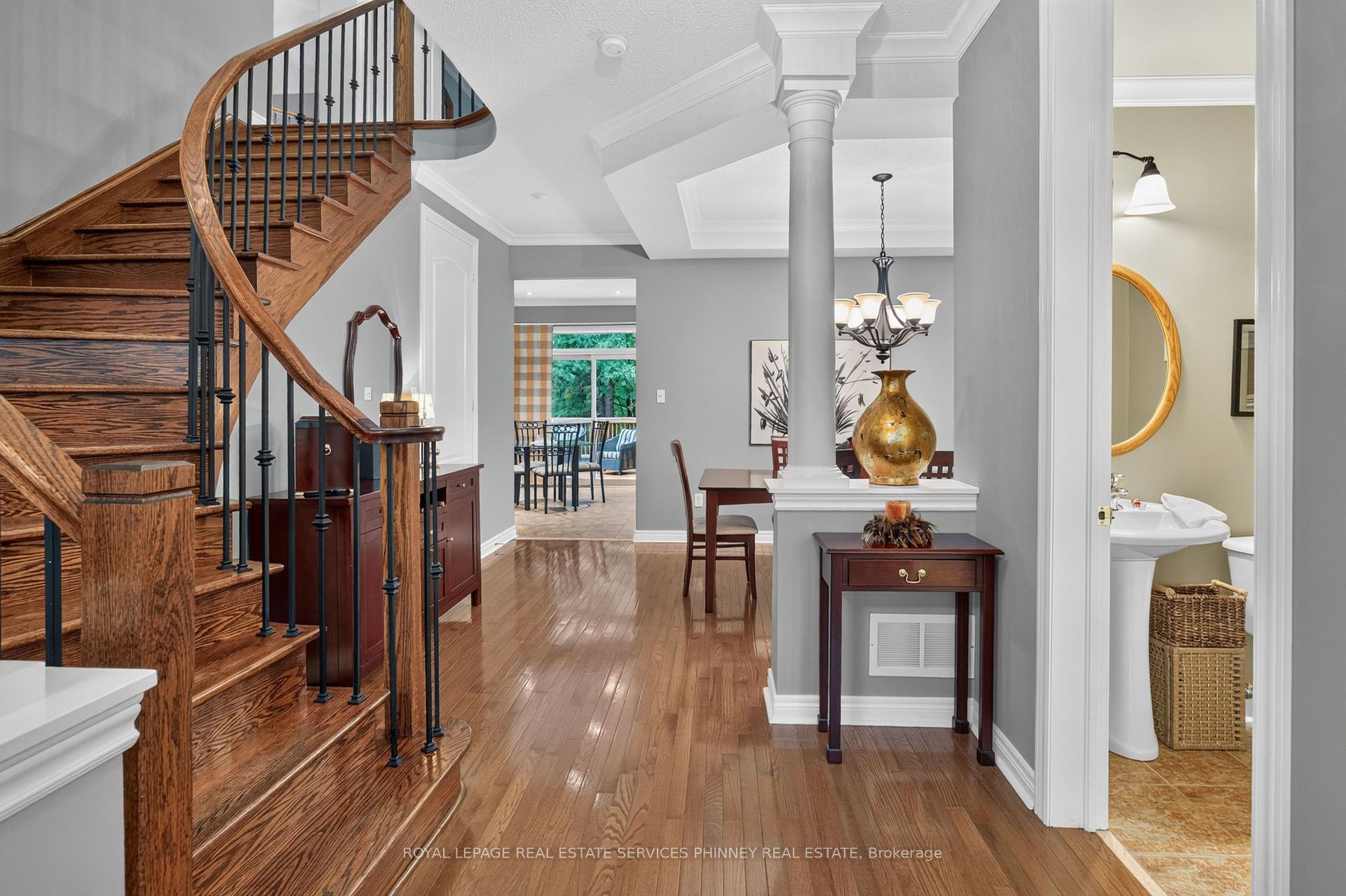 Photo 18 of 211 Creek Path Avenue, Oakville, Bronte — HOMEH