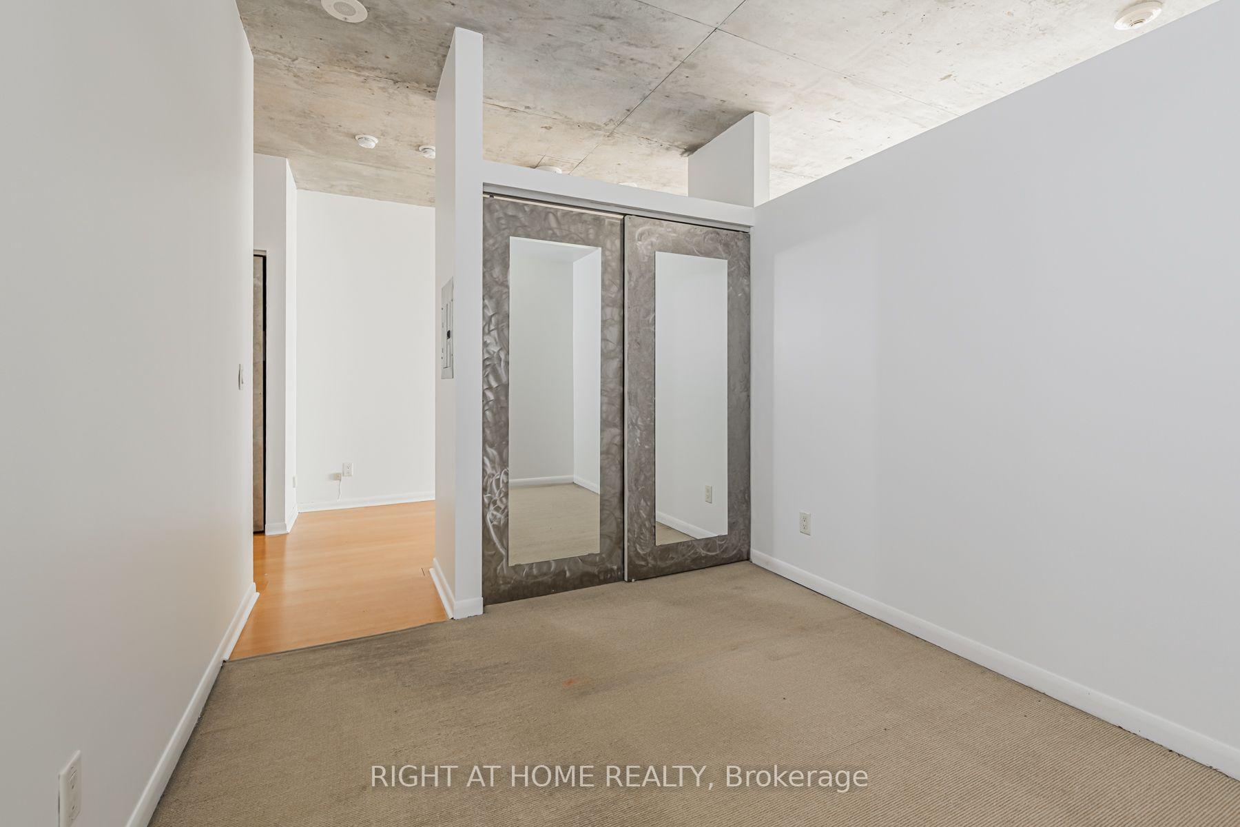 Photo 18 of Unit 418, 333 Adelaide Street E, Toronto, Moss Park — HOMEH