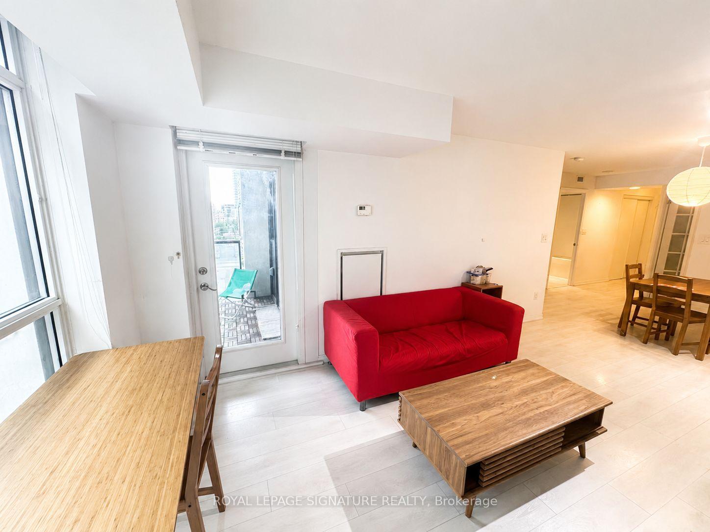 Photo 6 of Unit 903, 400 Adelaide Street E, Toronto, Moss Park — HOMEH