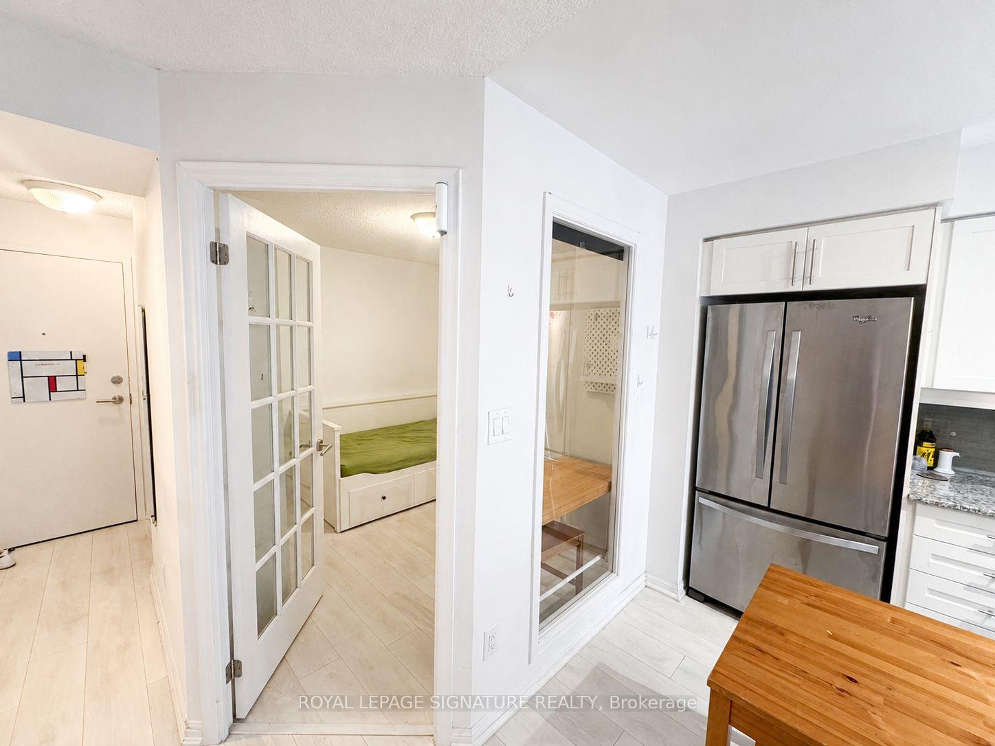 Photo 10 of Unit 903, 400 Adelaide Street E, Toronto, Moss Park — HOMEH