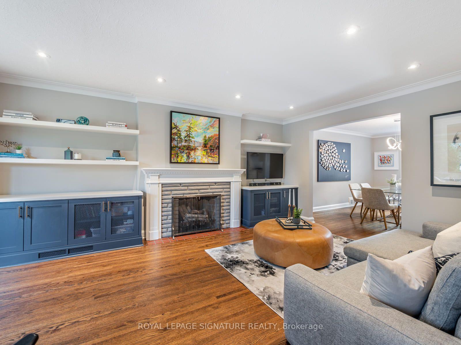 Photo 5 of 31 Brookview Drive, Toronto, Englemount-Lawrence — HOMEH