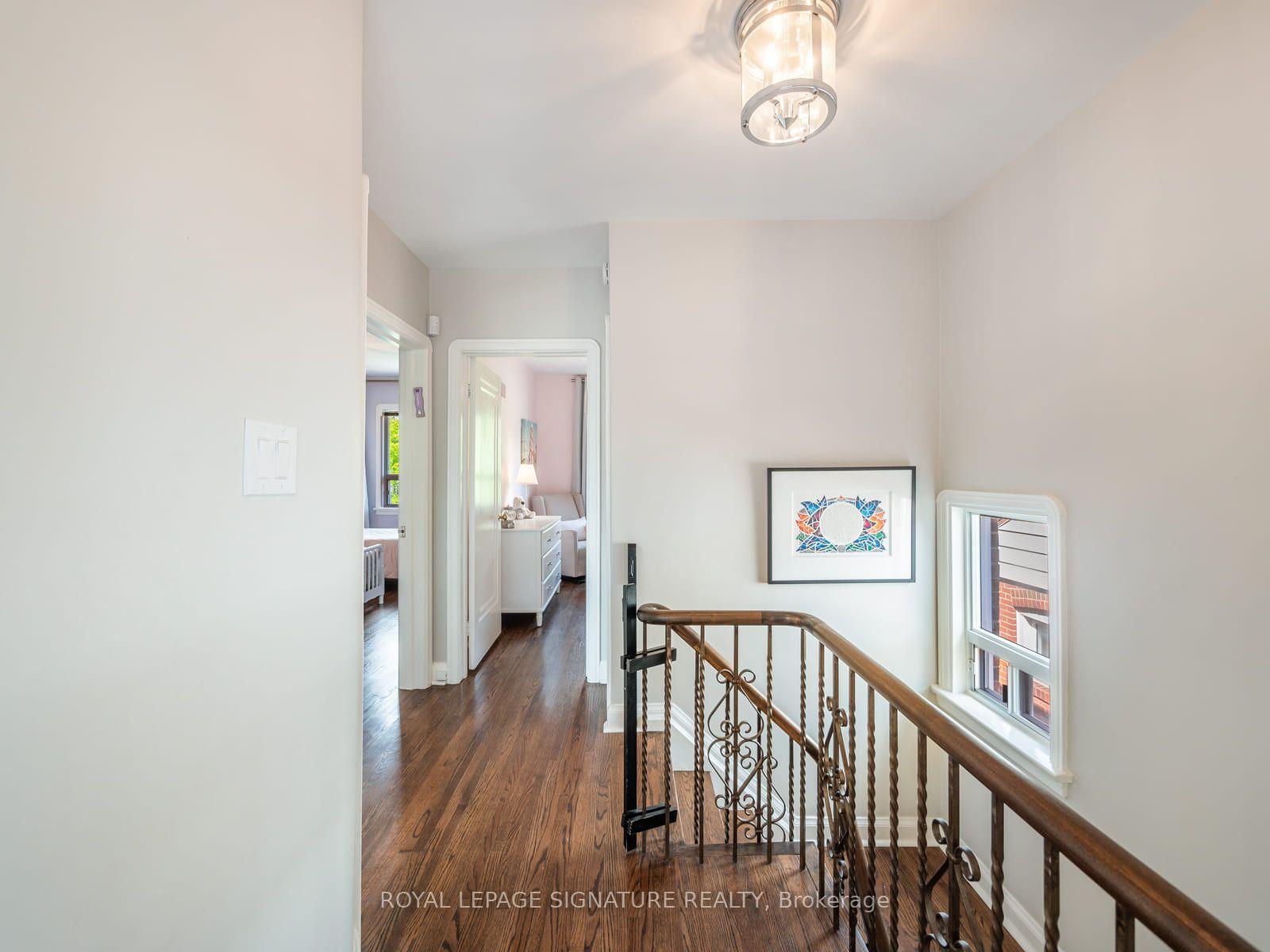 Photo 21 of 31 Brookview Drive, Toronto, Englemount-Lawrence — HOMEH
