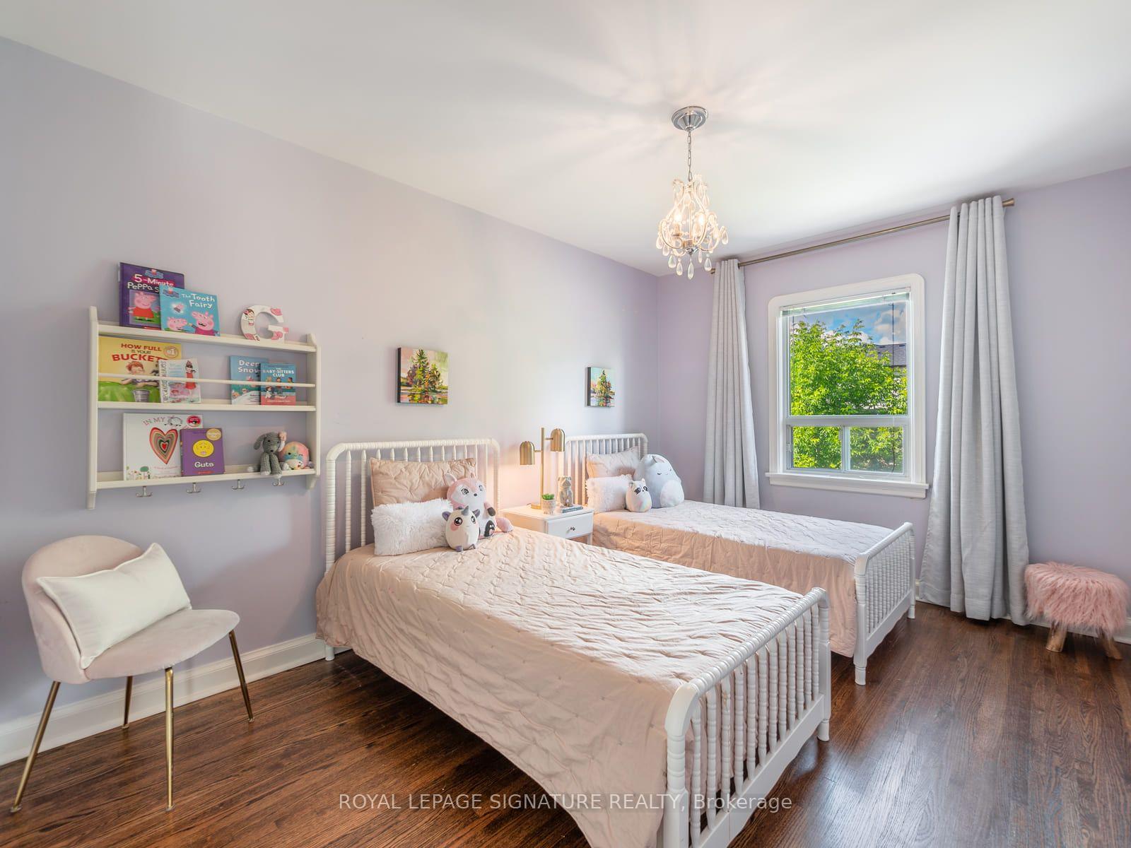 Photo 25 of 31 Brookview Drive, Toronto, Englemount-Lawrence — HOMEH
