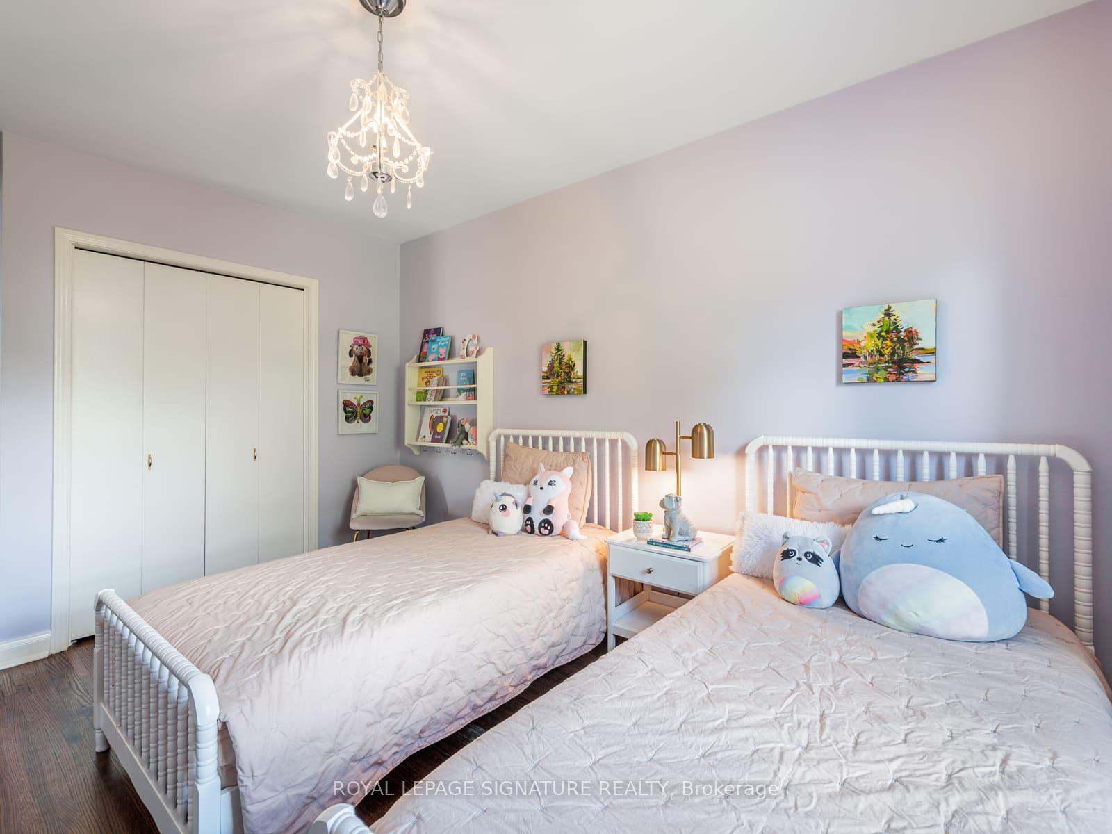 Photo 27 of 31 Brookview Drive, Toronto, Englemount-Lawrence — HOMEH