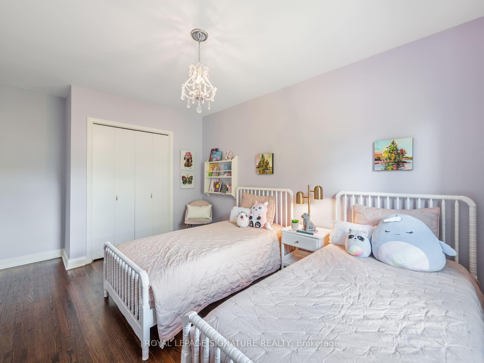 Photo 28 of 31 Brookview Drive, Toronto, Englemount-Lawrence — HOMEH