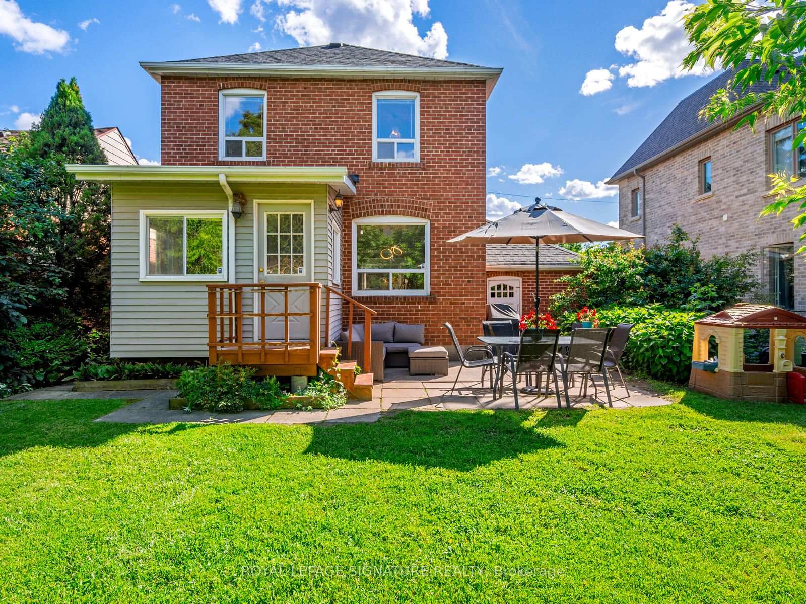 Photo 36 of 31 Brookview Drive, Toronto, Englemount-Lawrence — HOMEH