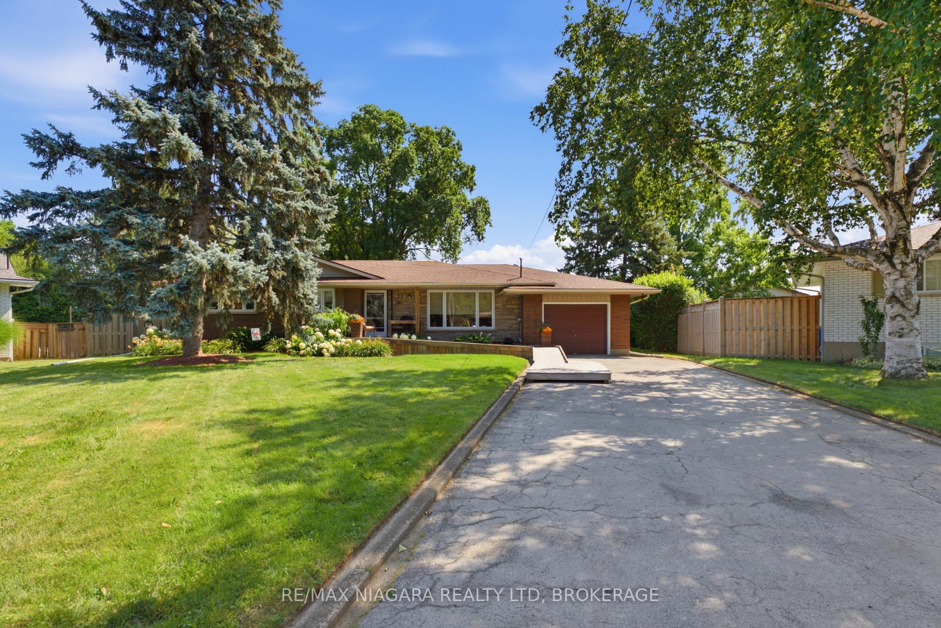 Front of 3374 Marlin Court