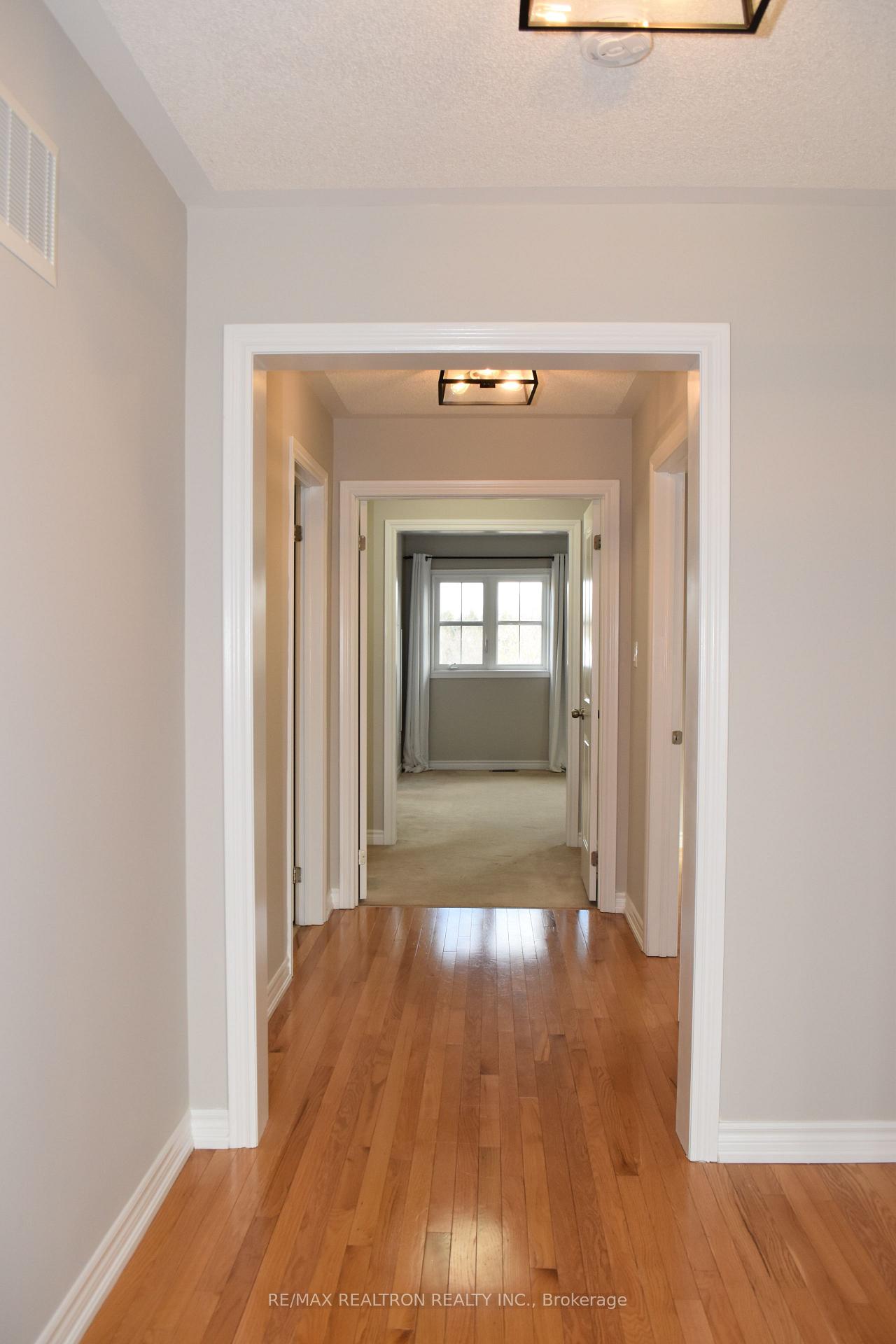 Photo 24 of 15 Burning Springs Place, Whitby, Brooklin — HOMEH