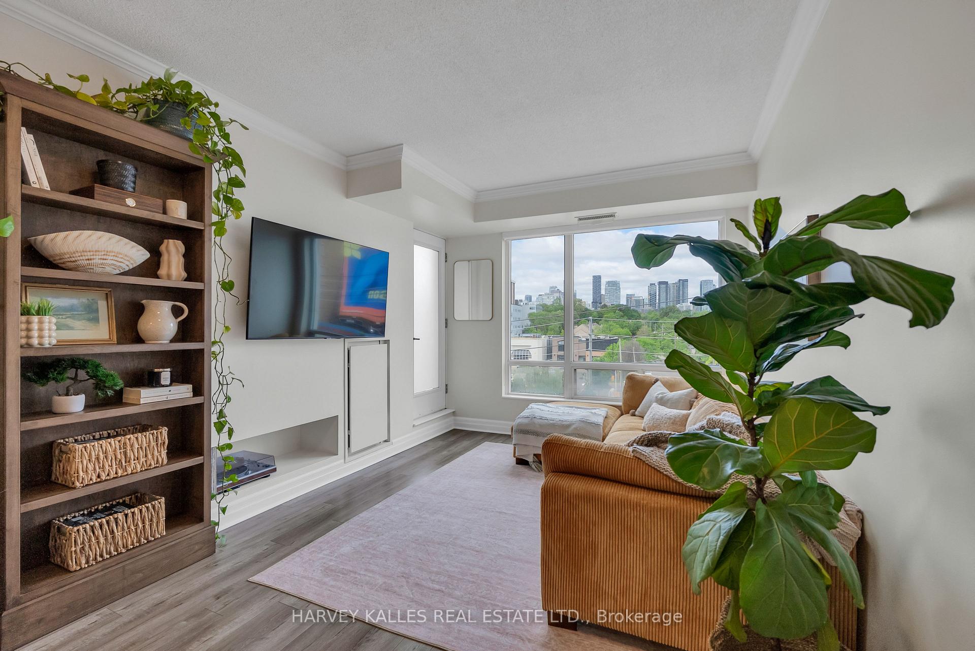 Photo 8 of Unit 505, 1801 Bayview Avenue, Toronto, Leaside — HOMEH