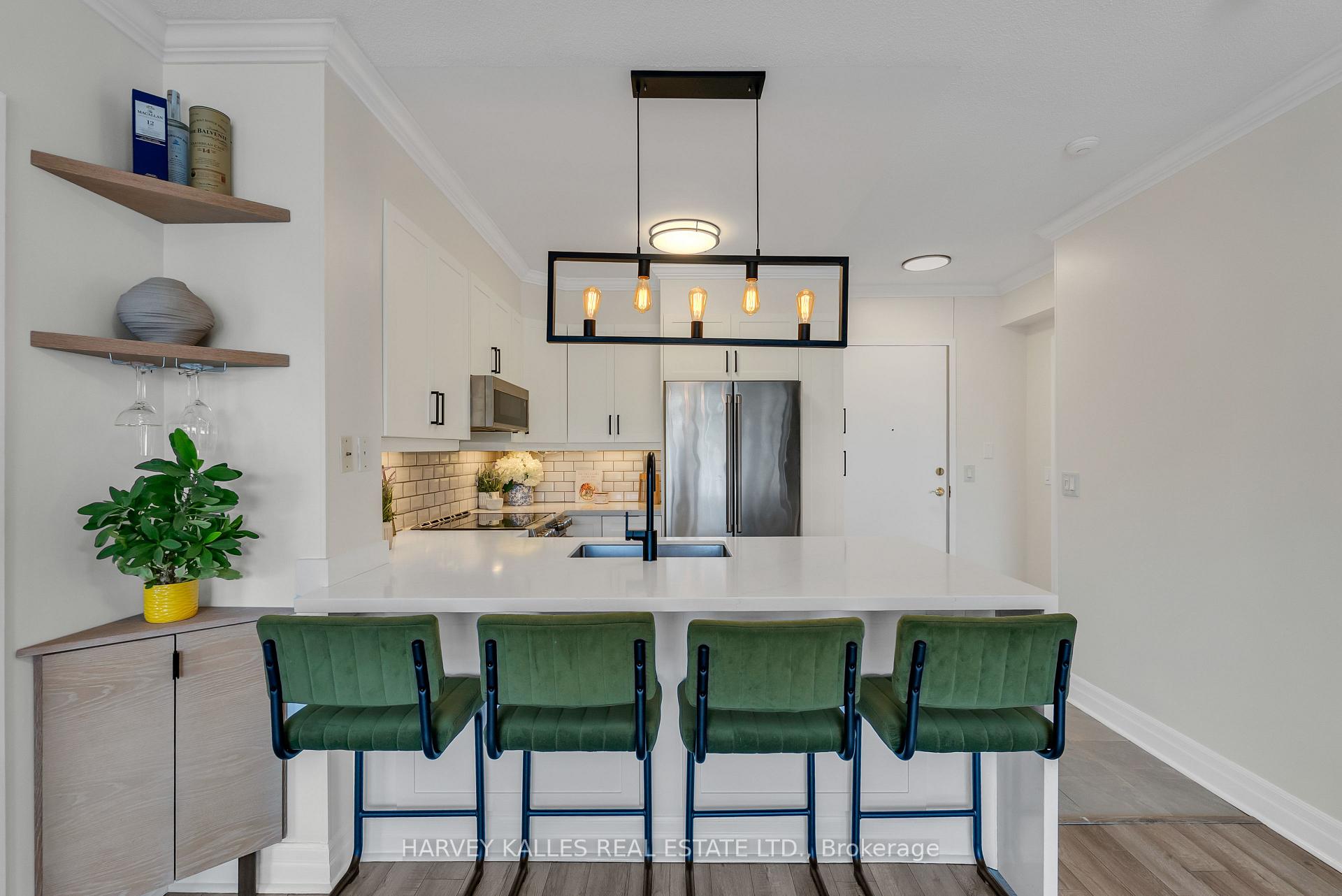 Photo 13 of Unit 505, 1801 Bayview Avenue, Toronto, Leaside — HOMEH