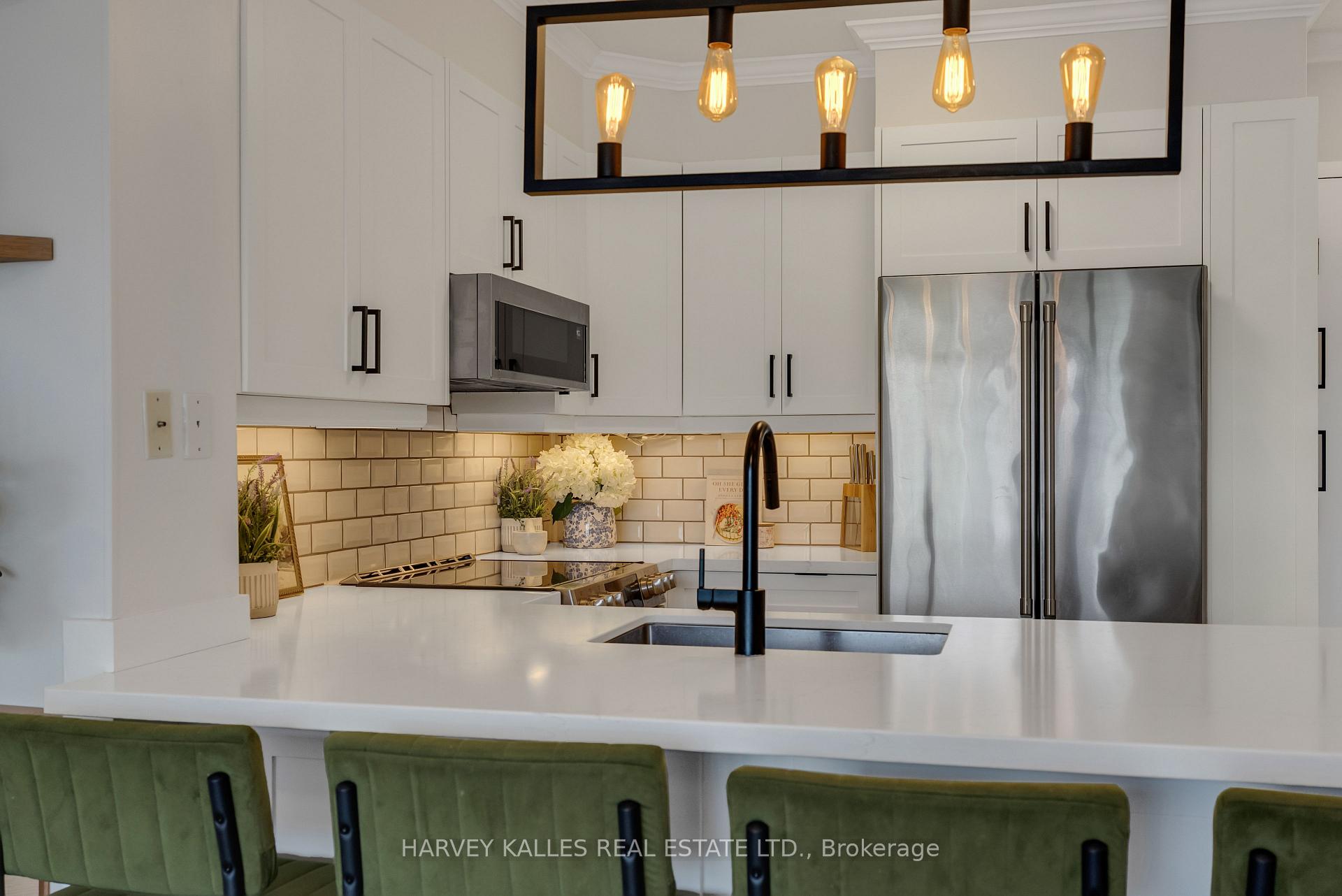 Photo 14 of Unit 505, 1801 Bayview Avenue, Toronto, Leaside — HOMEH