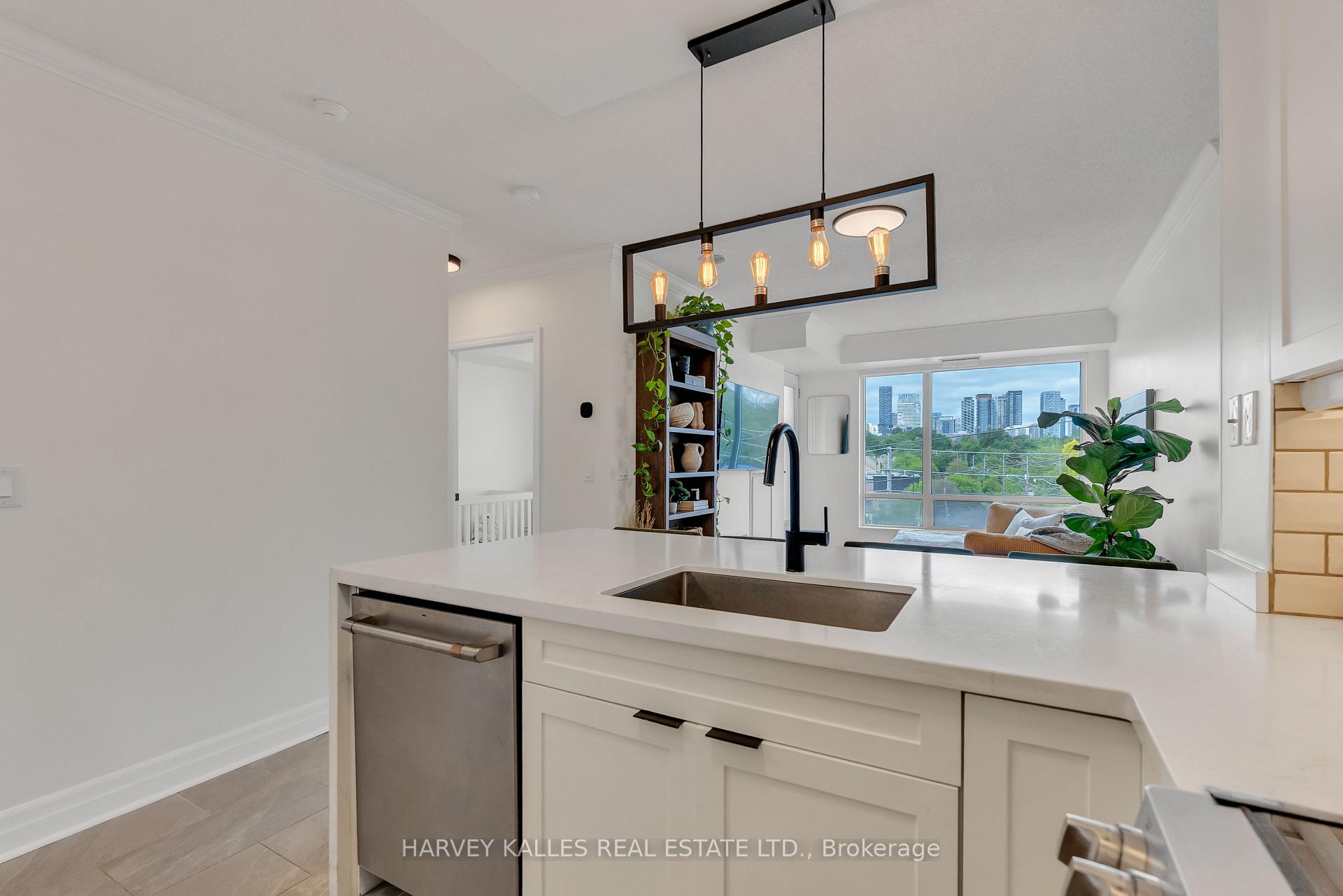 Photo 21 of Unit 505, 1801 Bayview Avenue, Toronto, Leaside — HOMEH