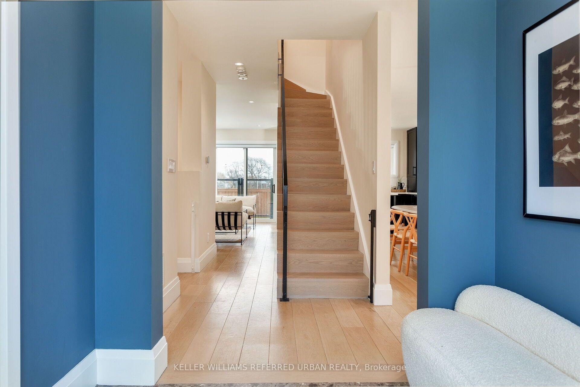 Photo 6 of 25 Delma Drive, Etobicoke, Alderwood — HOMEH