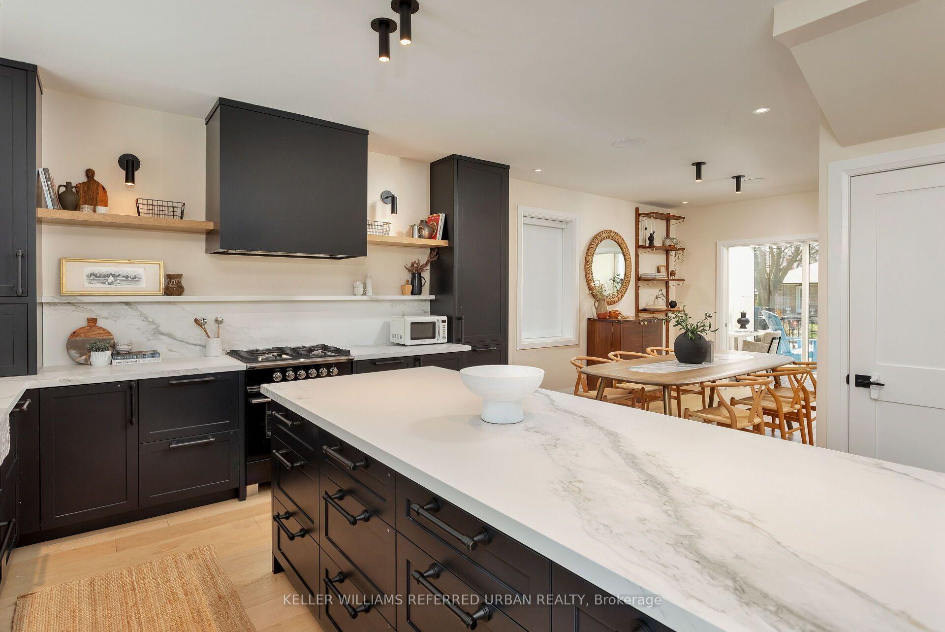 Photo 11 of 25 Delma Drive, Etobicoke, Alderwood — HOMEH
