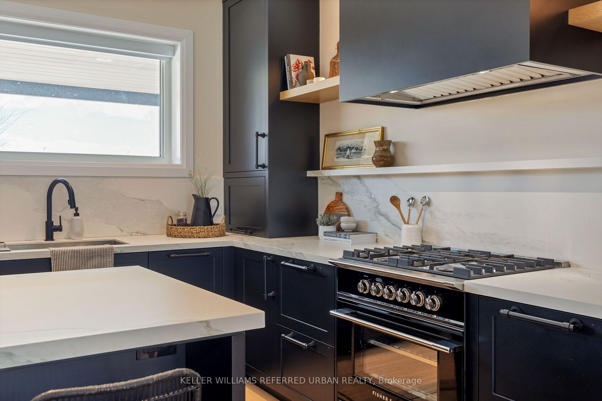 Photo 14 of 25 Delma Drive, Etobicoke, Alderwood — HOMEH