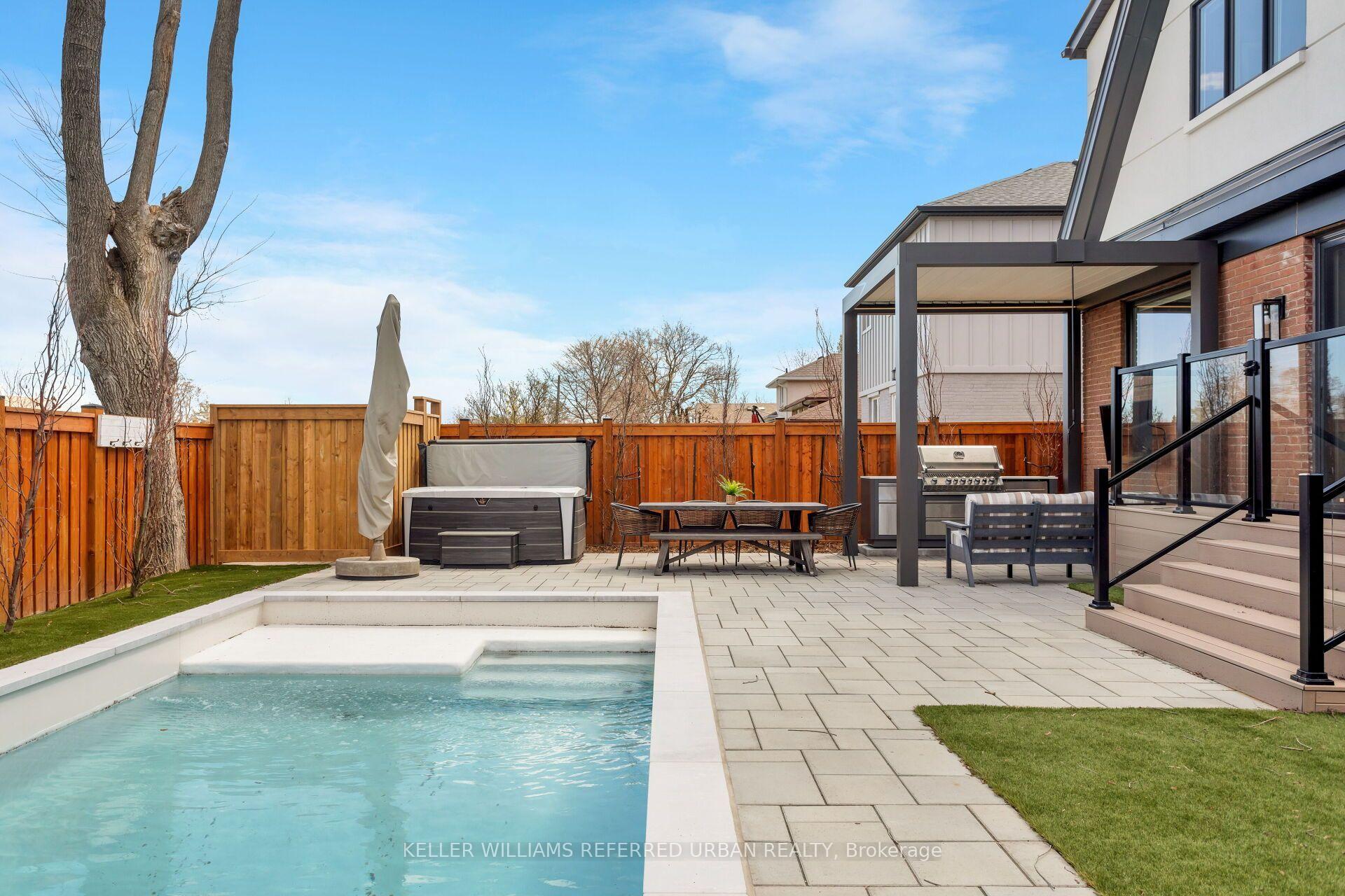 Photo 21 of 25 Delma Drive, Etobicoke, Alderwood — HOMEH