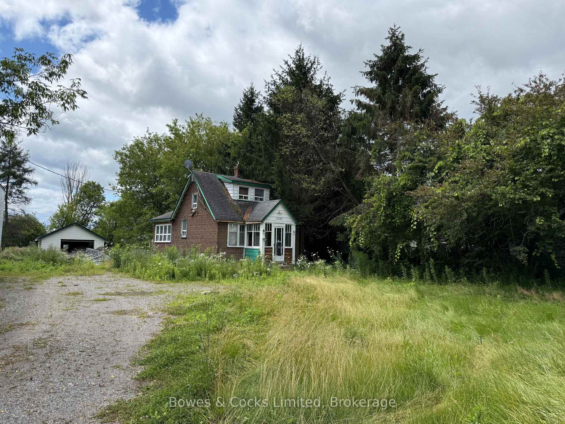 Photo 2 of 2145 Highway 2, Clarington, Bowmanville — HOMEH