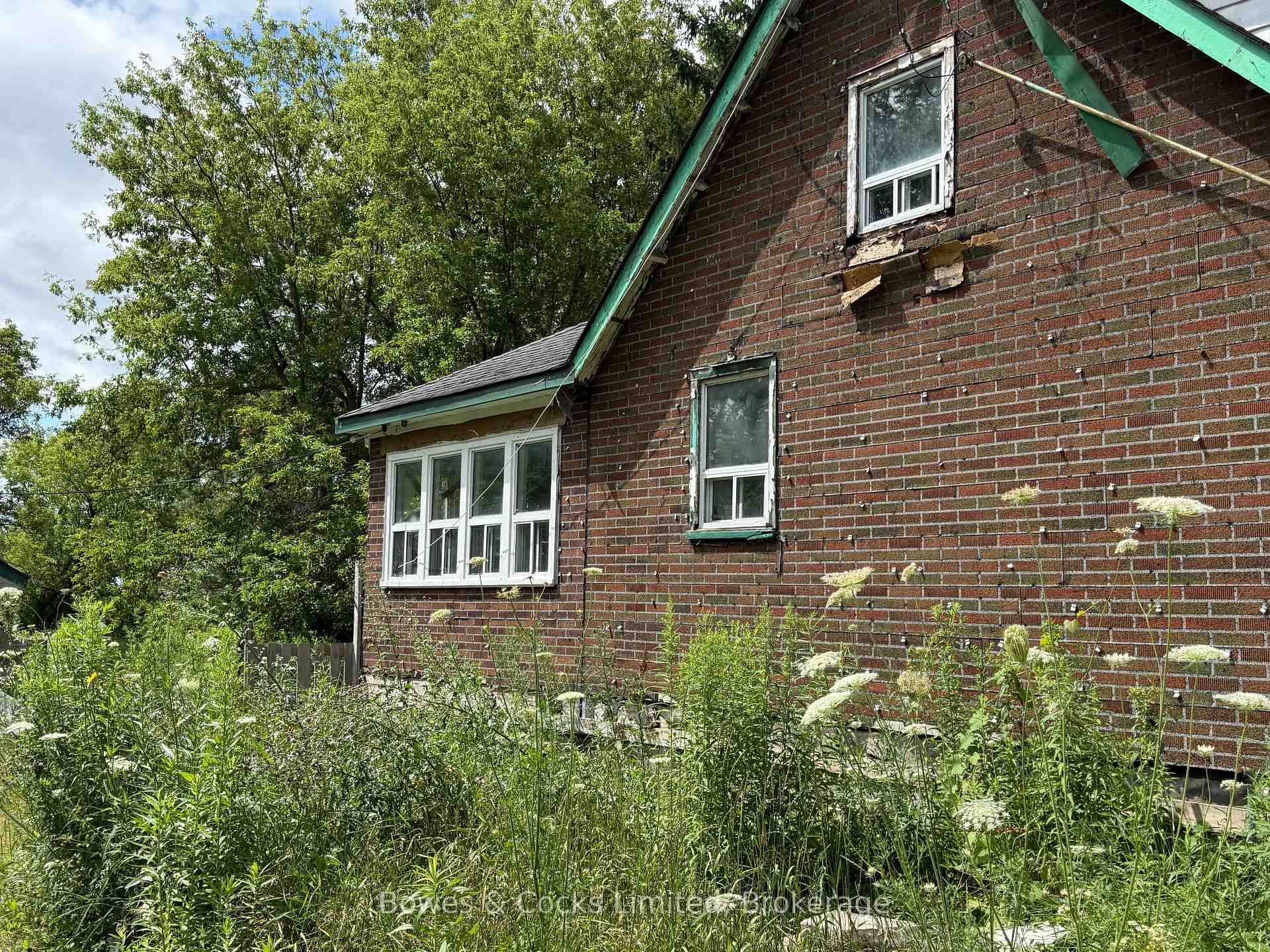 Photo 4 of 2145 Highway 2, Clarington, Bowmanville — HOMEH