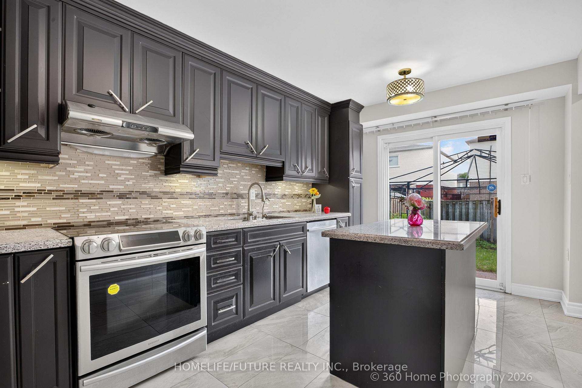 Photo 11 of 45 Overlord Crescent, Scarborough, Malvern — HOMEH