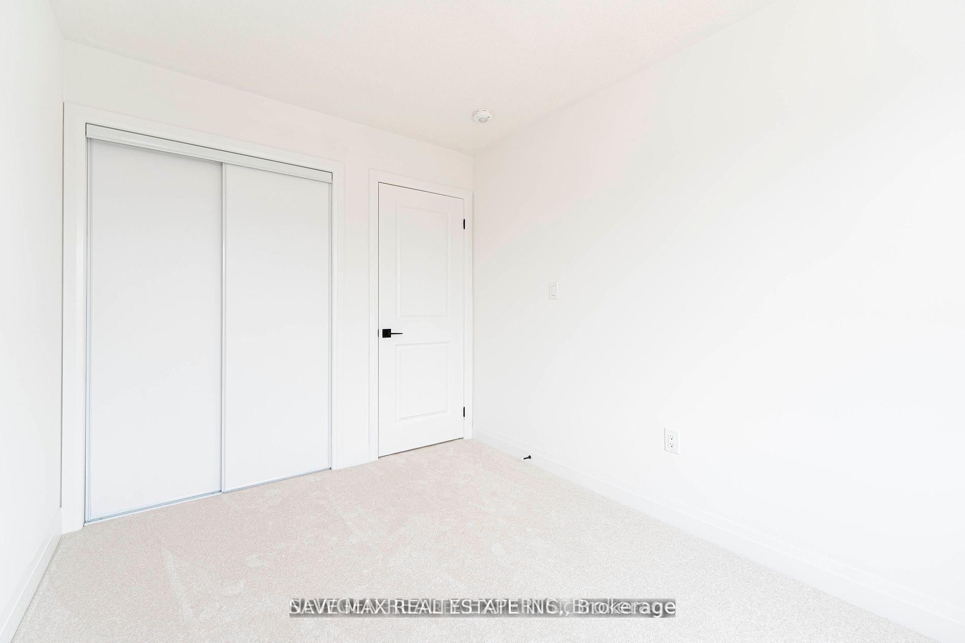 Photo 14 of 74 Windtree Way, Halton Hills, Georgetown — HOMEH