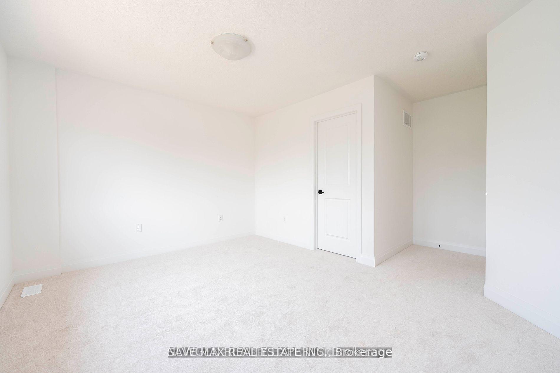 Photo 20 of 74 Windtree Way, Halton Hills, Georgetown — HOMEH