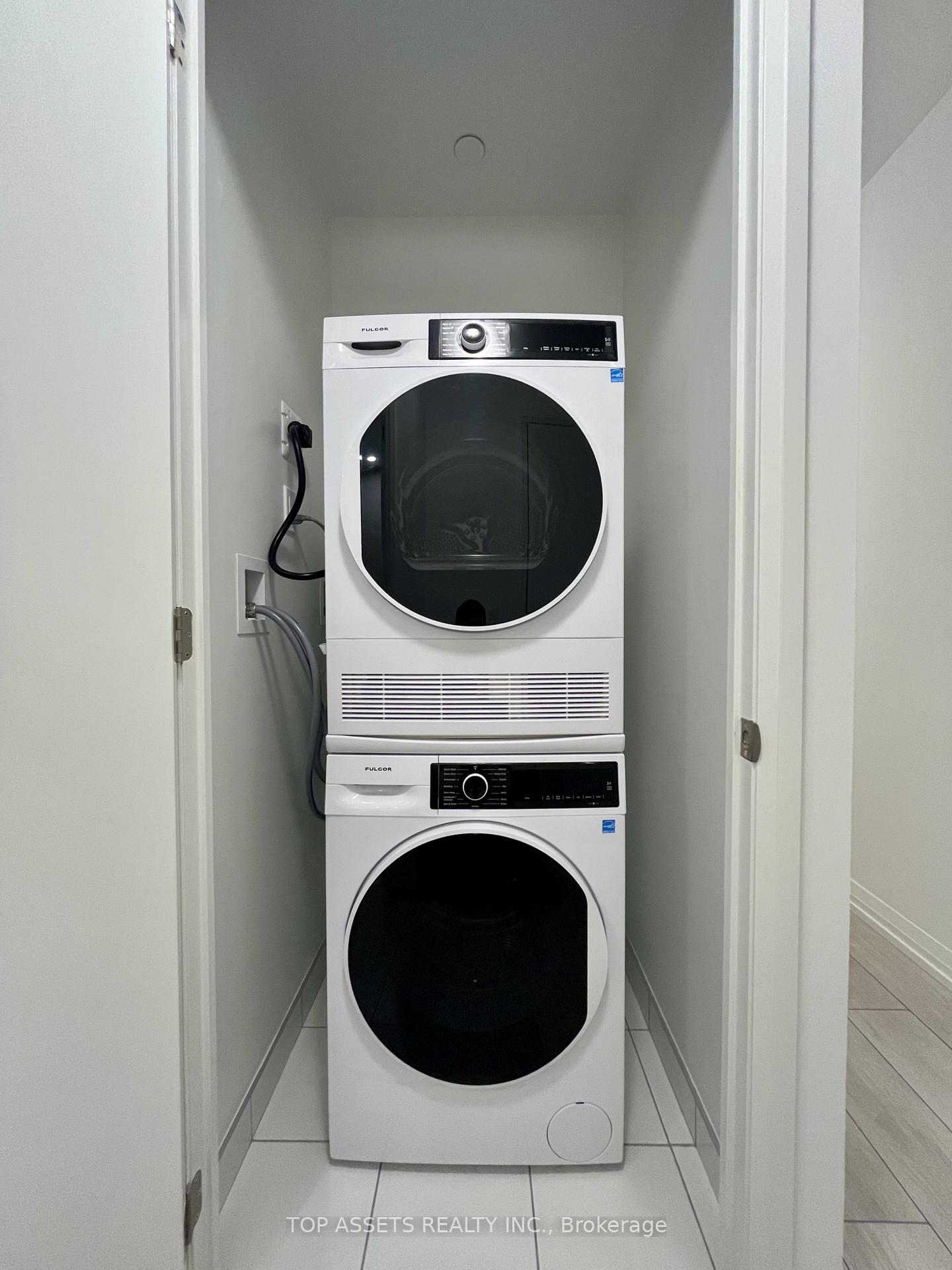 Photo 5 of Unit 608, 400 King Street W, Toronto, Waterfront Communities — HOMEH
