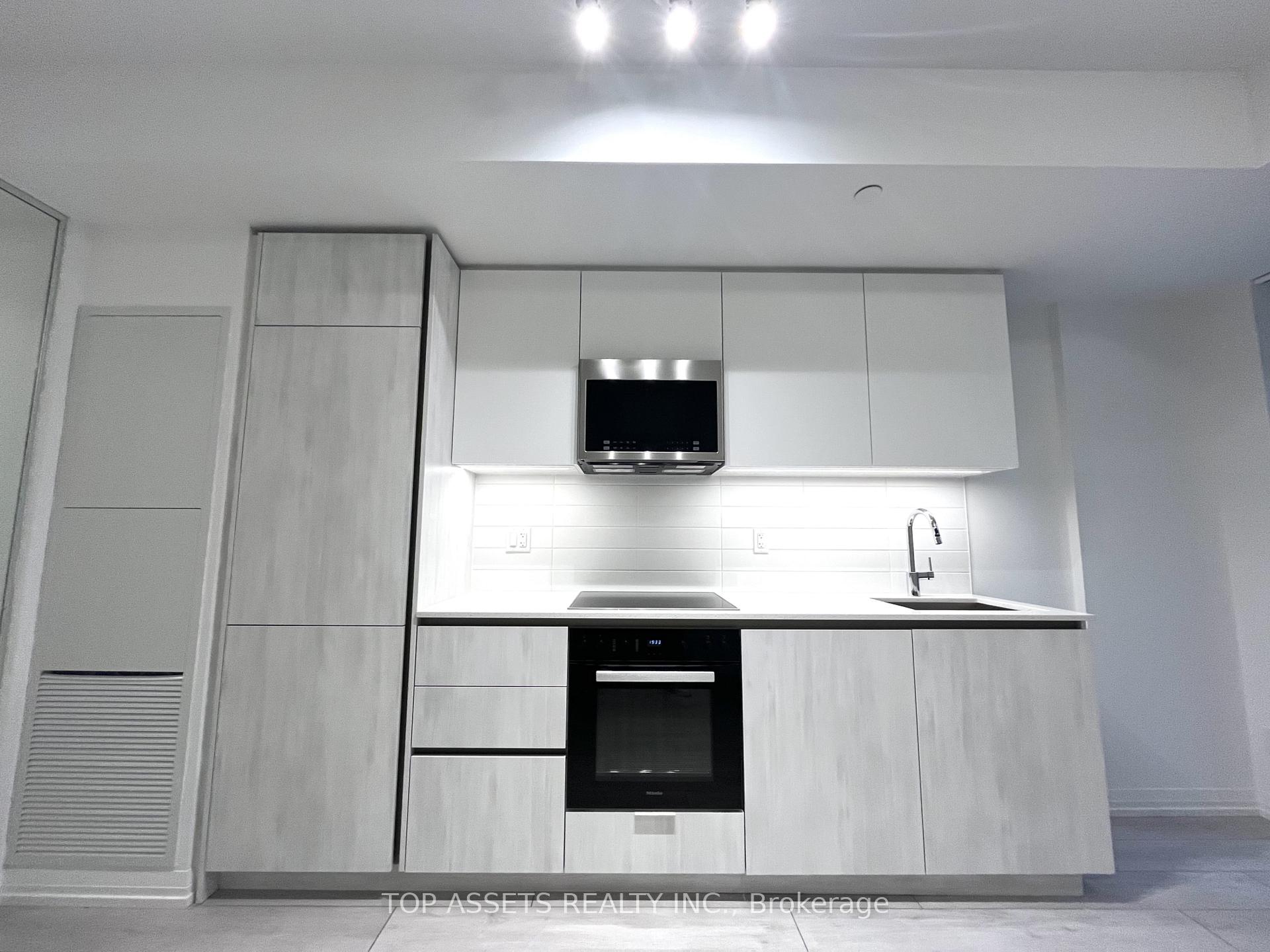 Photo 8 of Unit 608, 400 King Street W, Toronto, Waterfront Communities — HOMEH