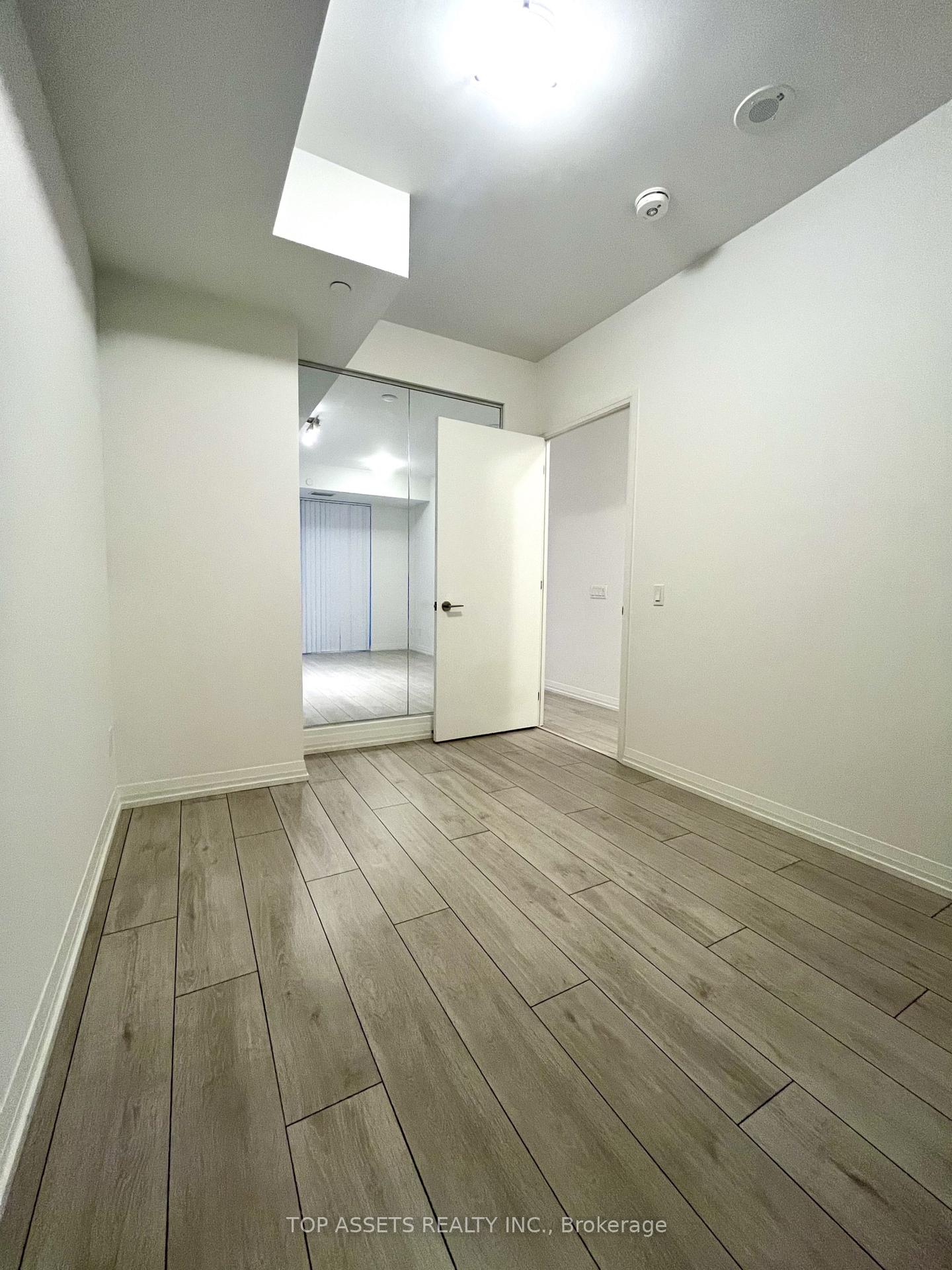 Photo 10 of Unit 608, 400 King Street W, Toronto, Waterfront Communities — HOMEH