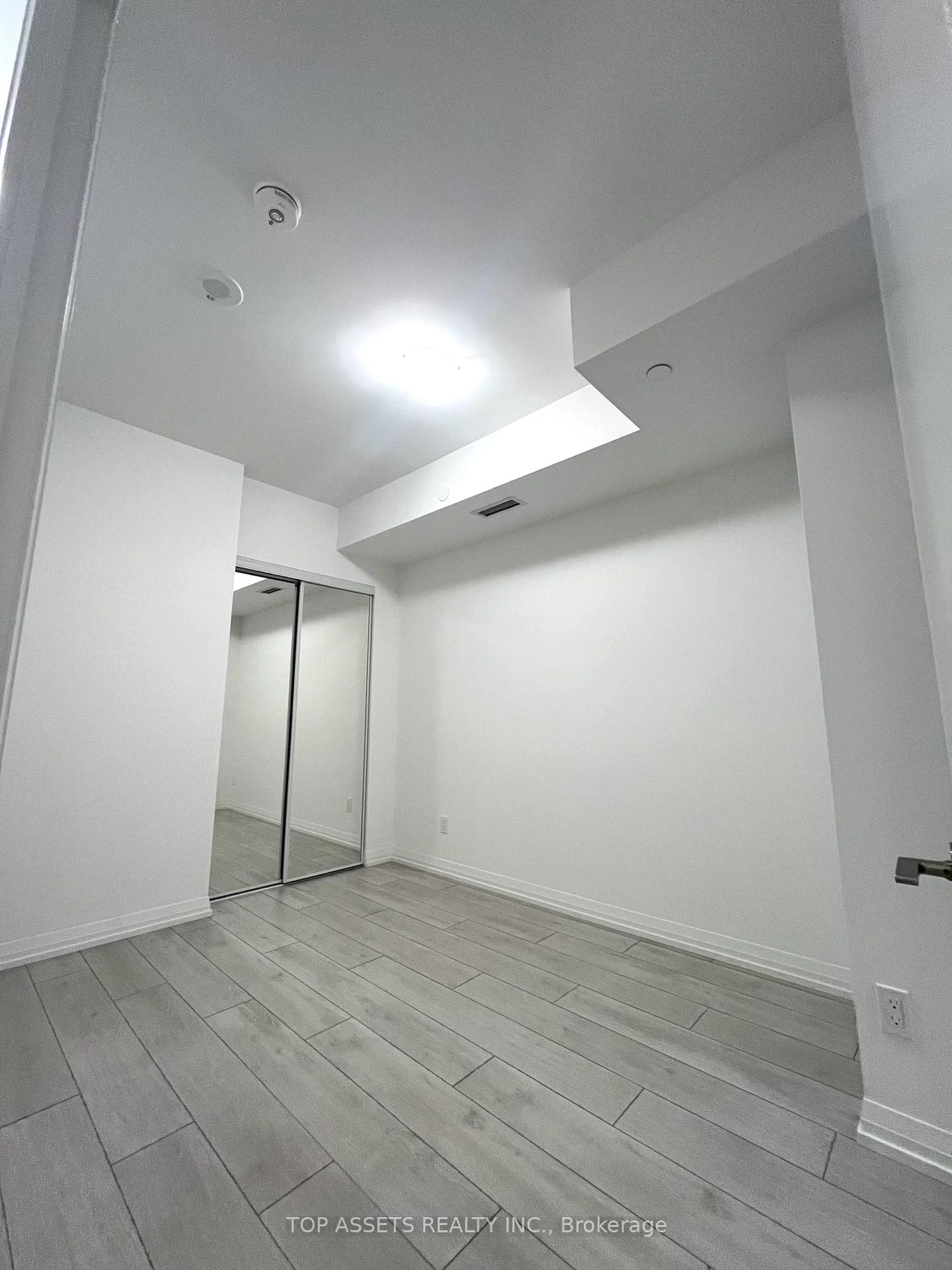 Photo 14 of Unit 608, 400 King Street W, Toronto, Waterfront Communities — HOMEH