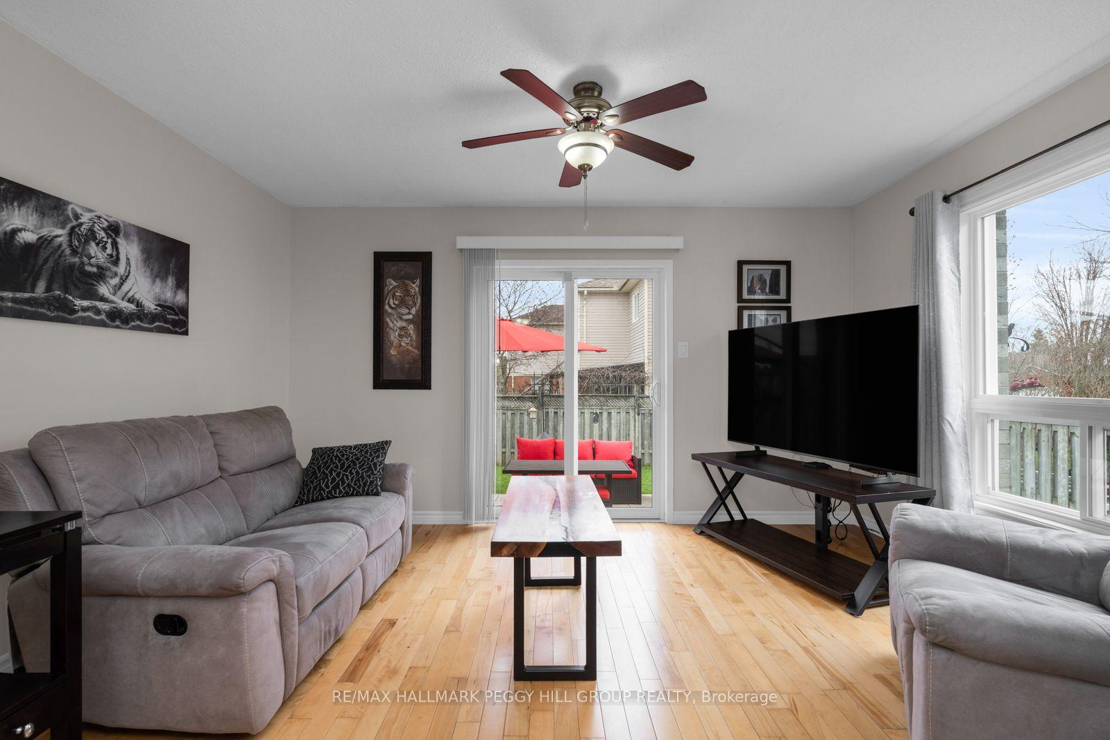 Photo 5 of 45 Ward Drive, Barrie, Painswick North — HOMEH