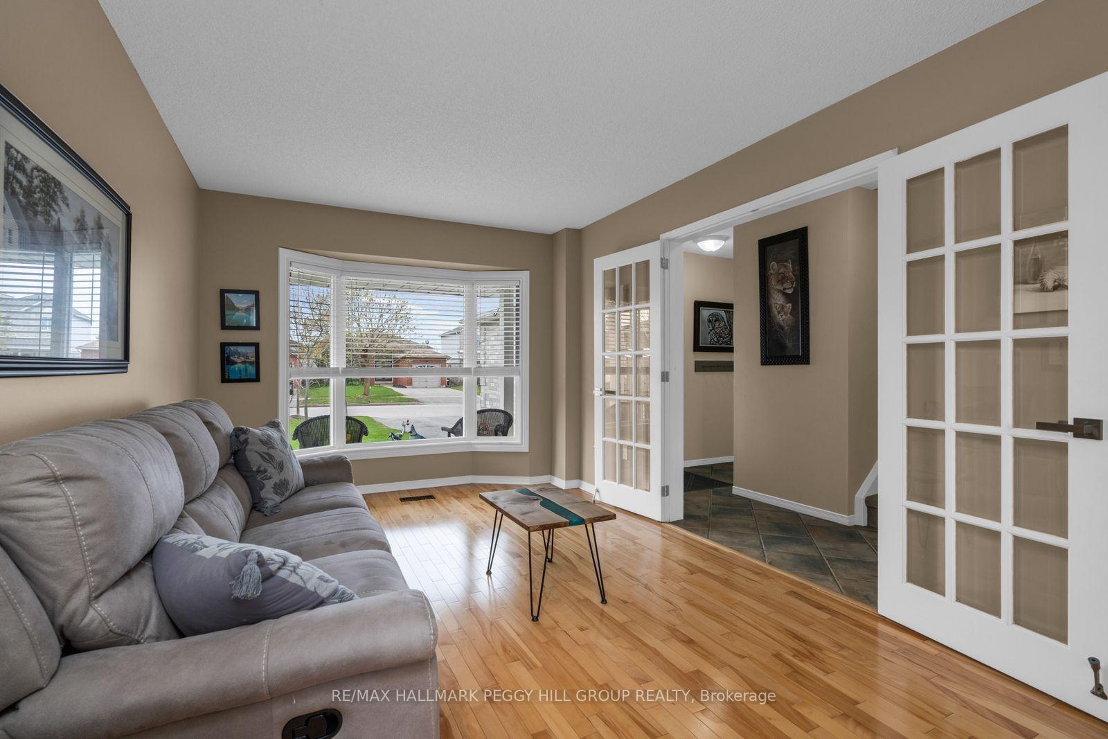 Photo 7 of 45 Ward Drive, Barrie, Painswick North — HOMEH
