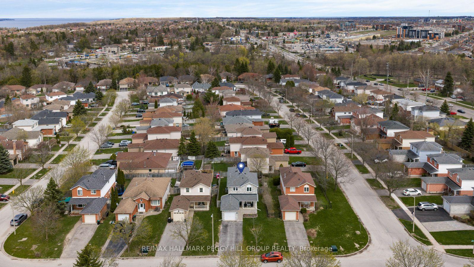 Photo 17 of 45 Ward Drive, Barrie, Painswick North — HOMEH