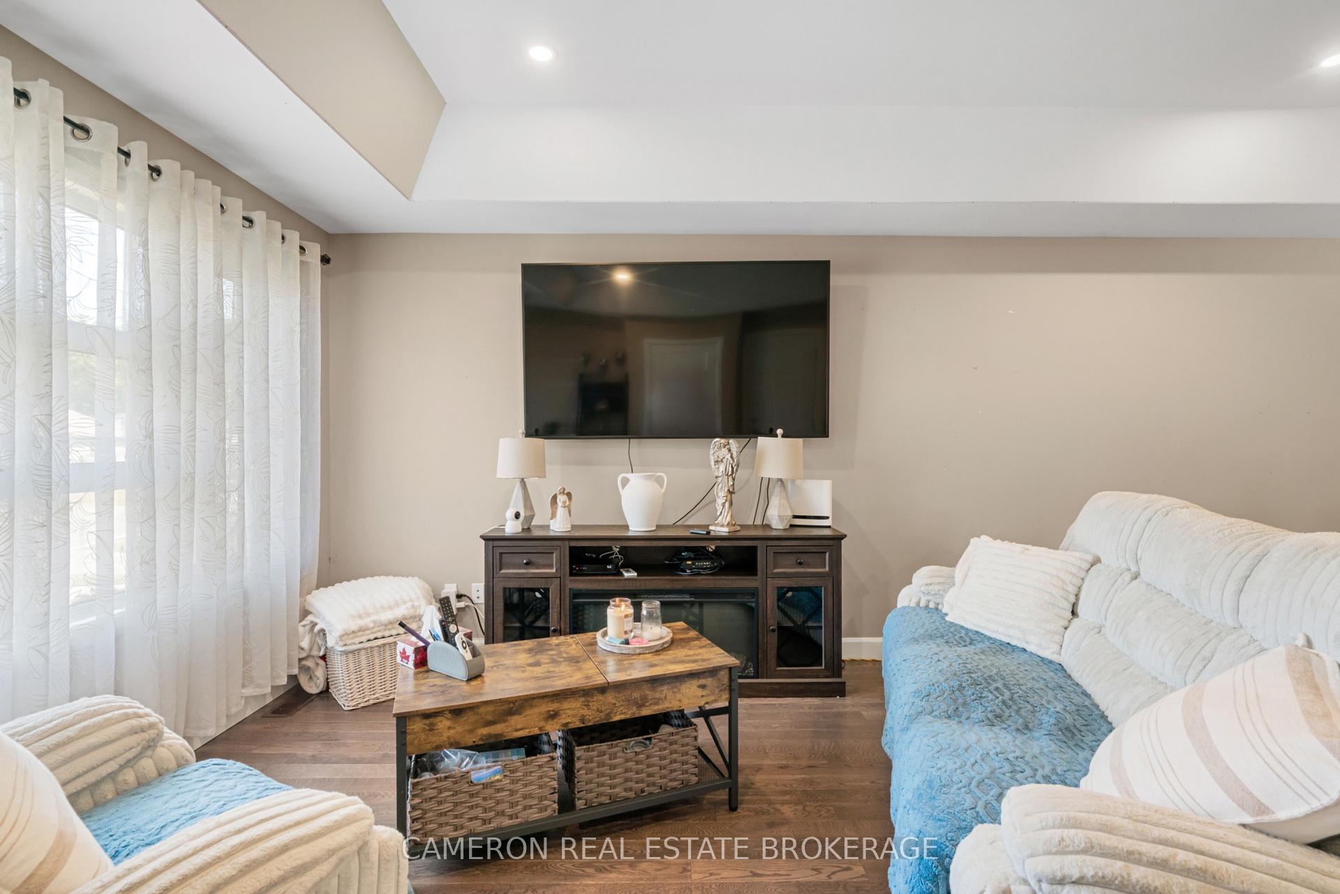 Photo 4 of 142 Ellen Avenue, Cornwall, Cornwall — HOMEH