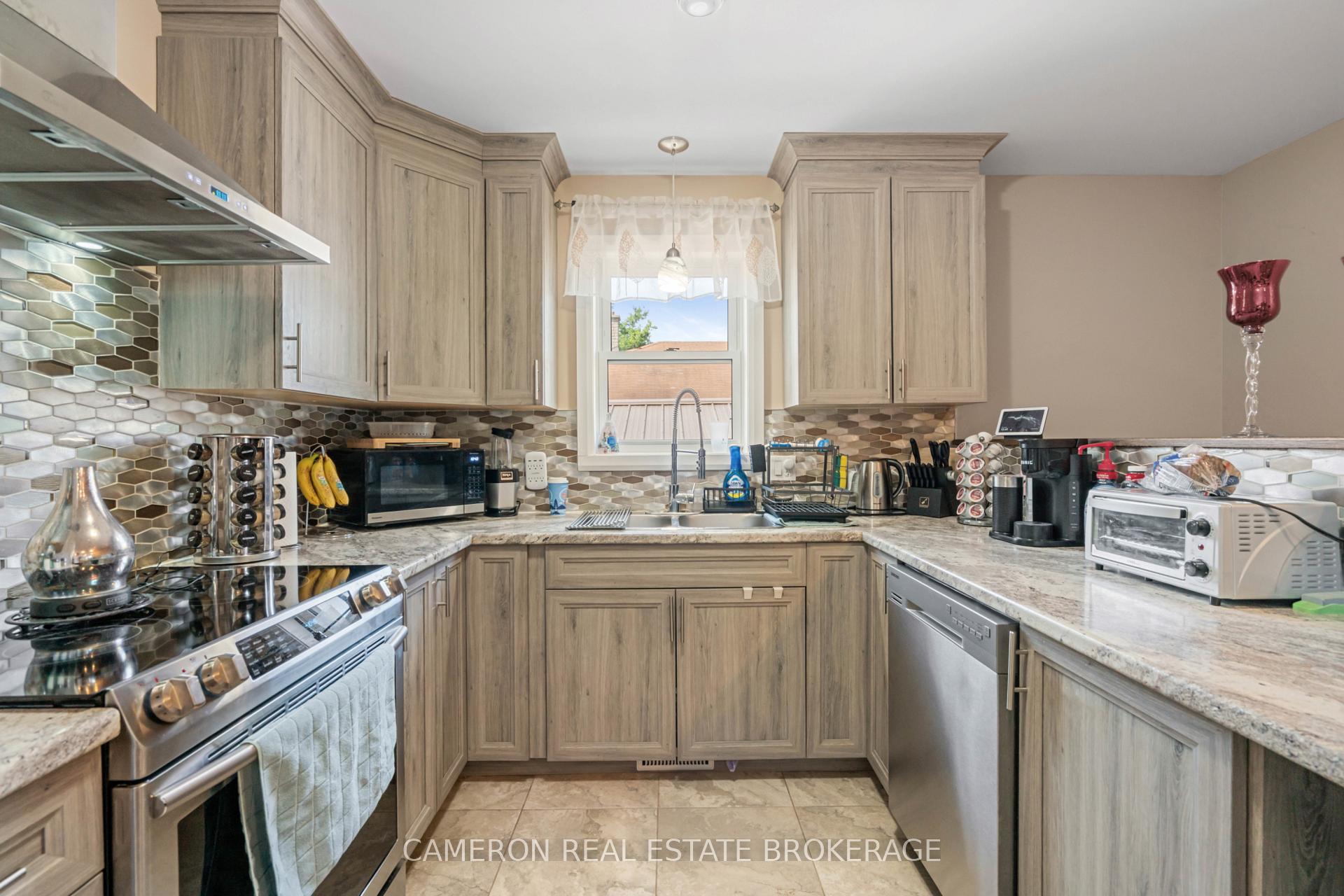 Photo 6 of 142 Ellen Avenue, Cornwall, Cornwall — HOMEH