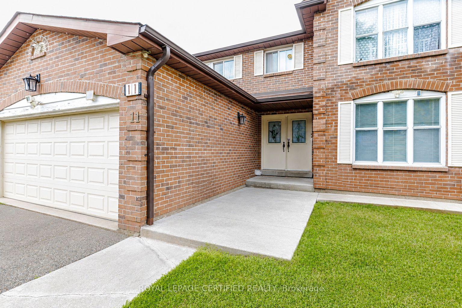 Photo 2 of 11 Pearson Road, Brampton, Fletcher's West — HOMEH