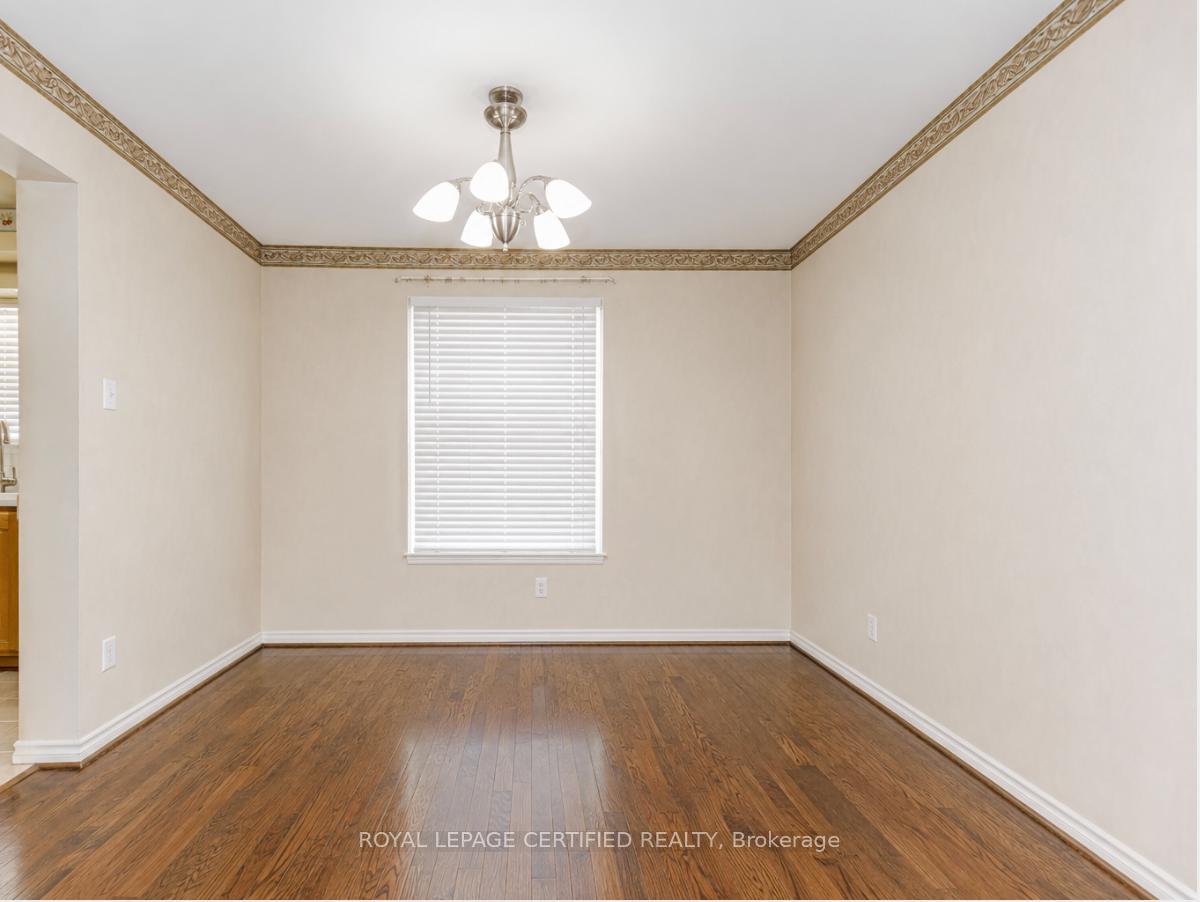 Photo 7 of 11 Pearson Road, Brampton, Fletcher's West — HOMEH