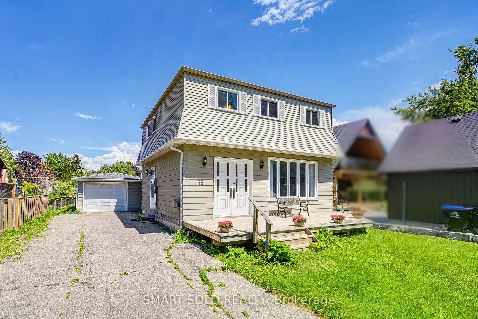 Photo 7 of 75 Lake Avenue, Ramara, Brechin — HOMEH