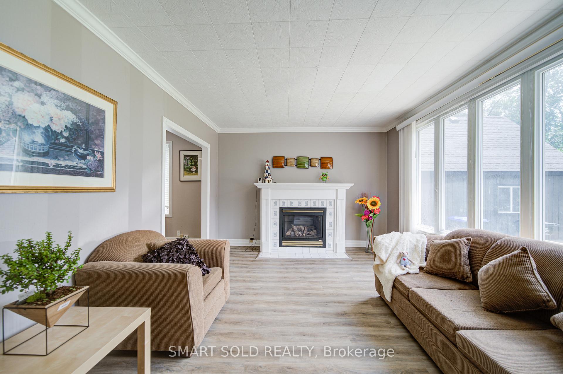 Photo 12 of 75 Lake Avenue, Ramara, Brechin — HOMEH