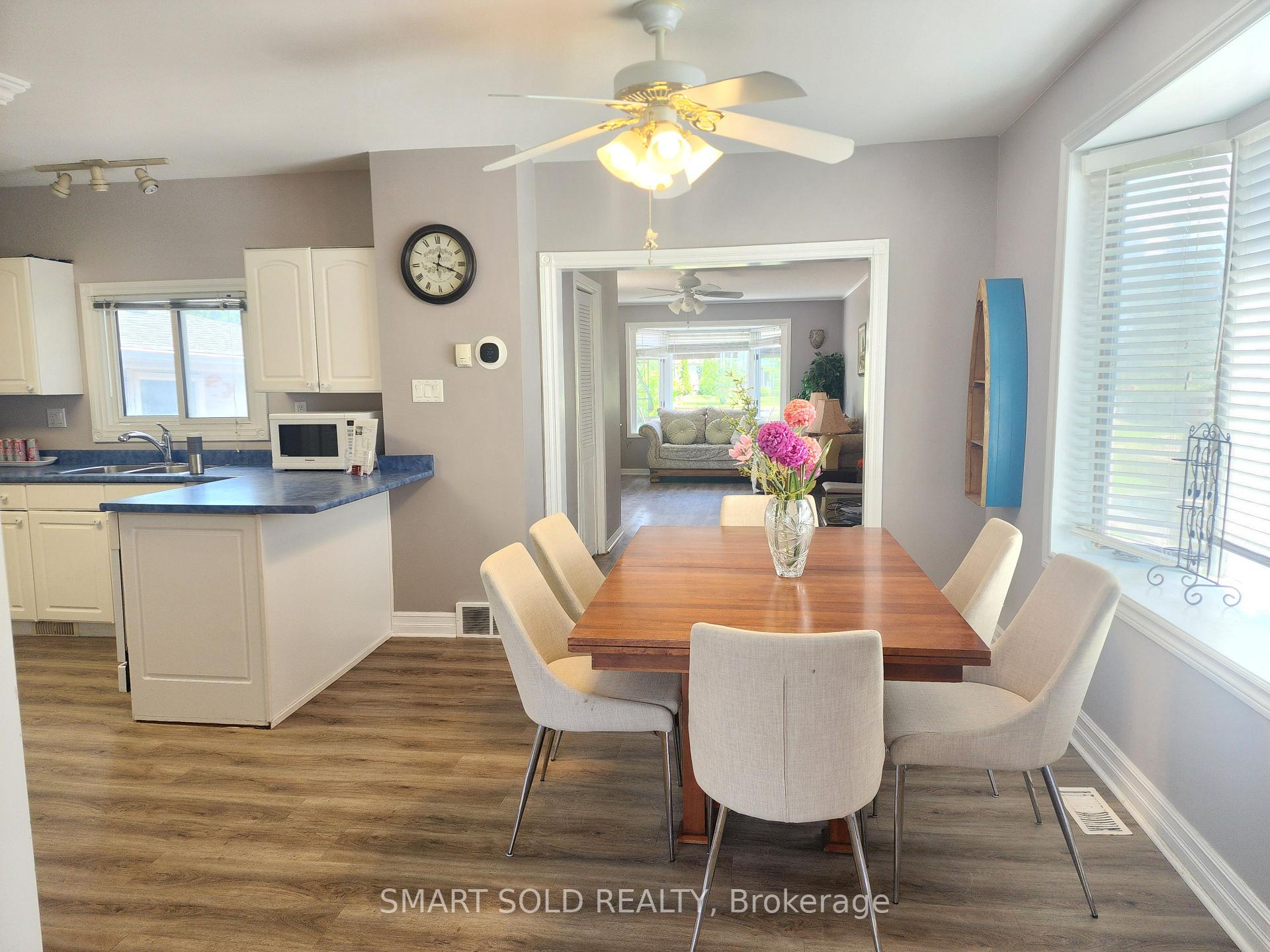 Photo 13 of 75 Lake Avenue, Ramara, Brechin — HOMEH