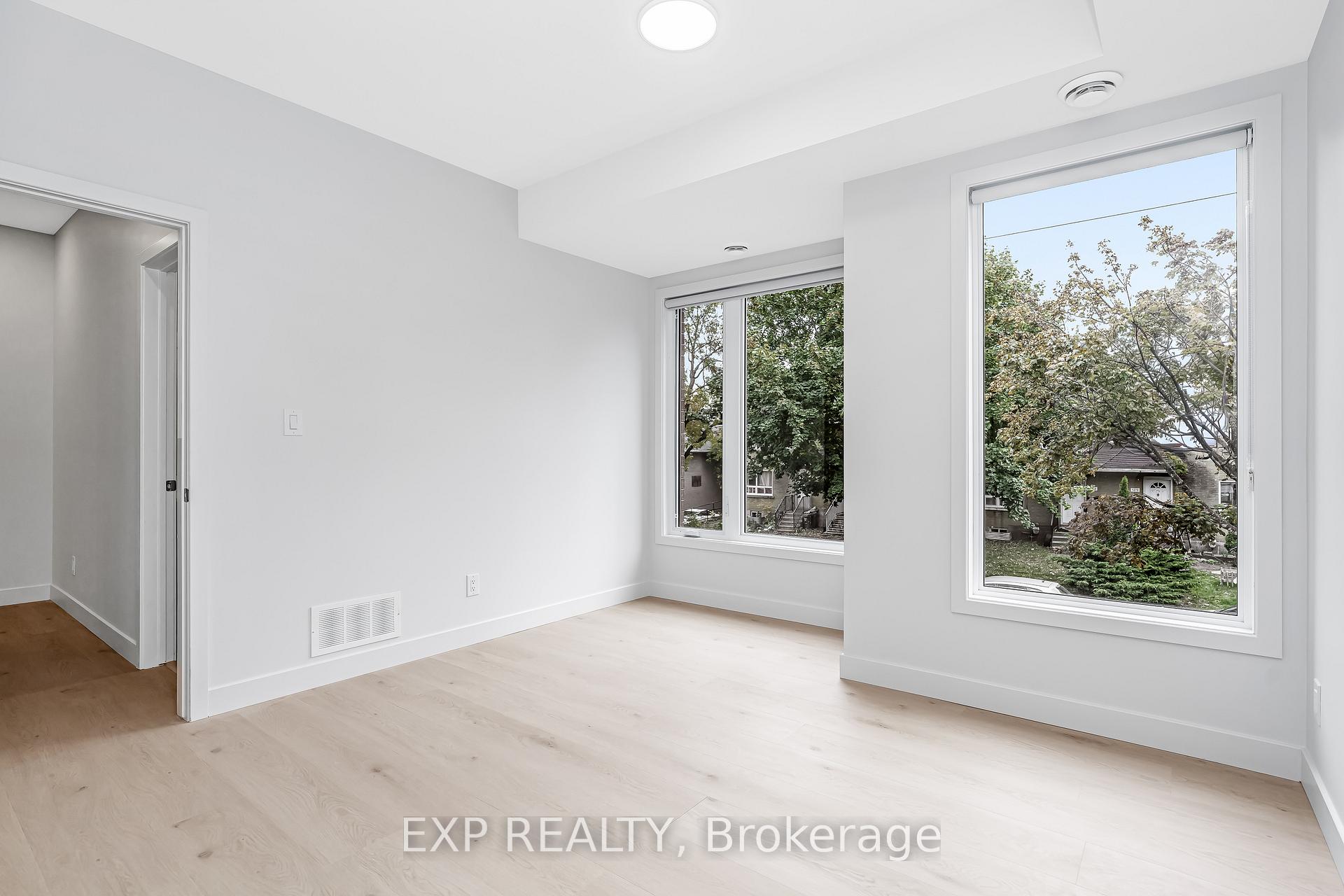 Photo 16 of Unit 4, 1267 Summerville Avenue, Ottawa, Carlington — HOMEH