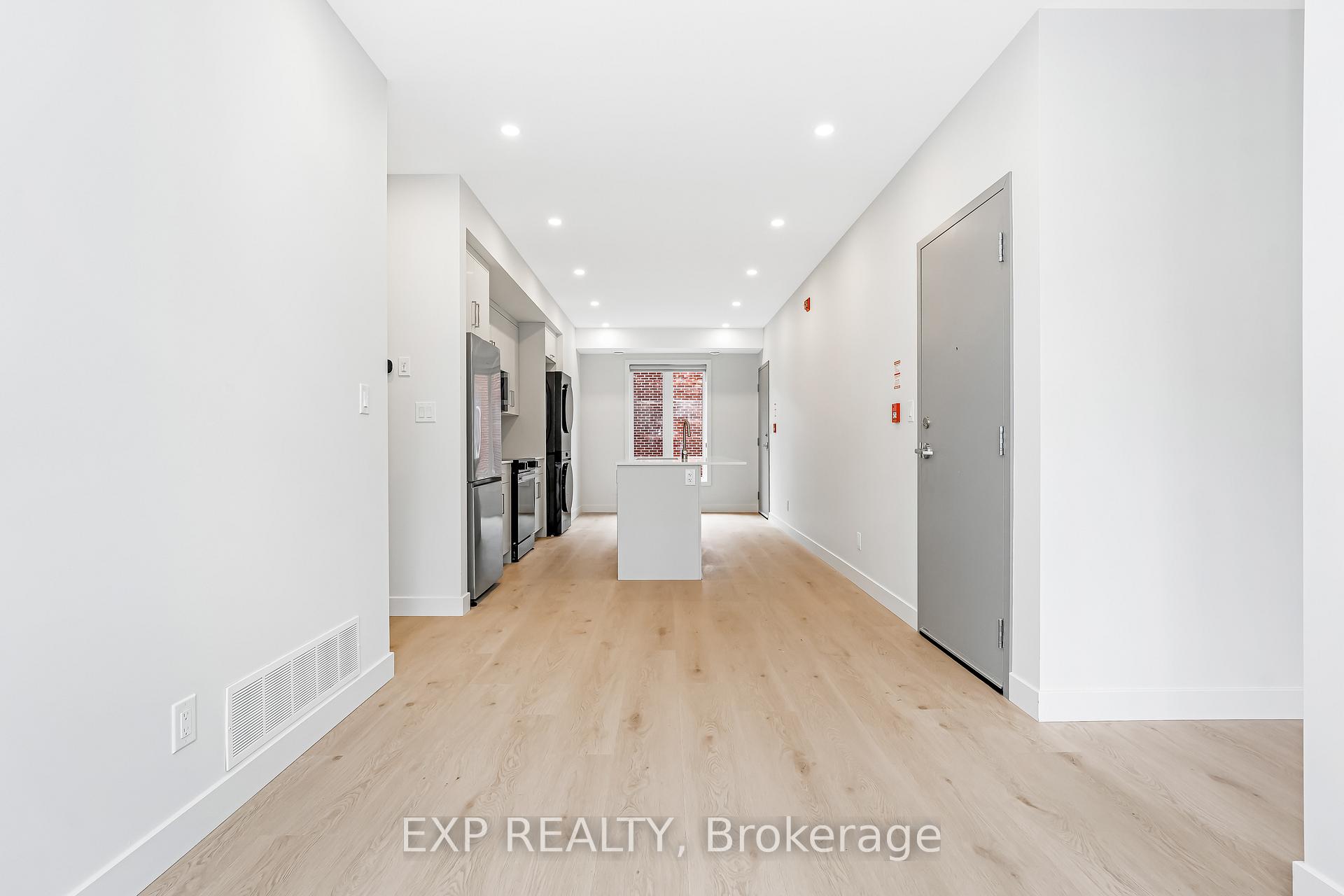 Photo 22 of Unit 4, 1267 Summerville Avenue, Ottawa, Carlington — HOMEH