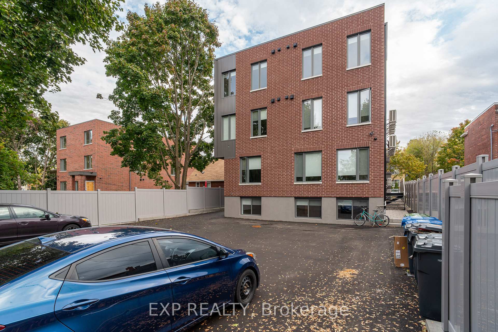 Photo 23 of Unit 4, 1267 Summerville Avenue, Ottawa, Carlington — HOMEH