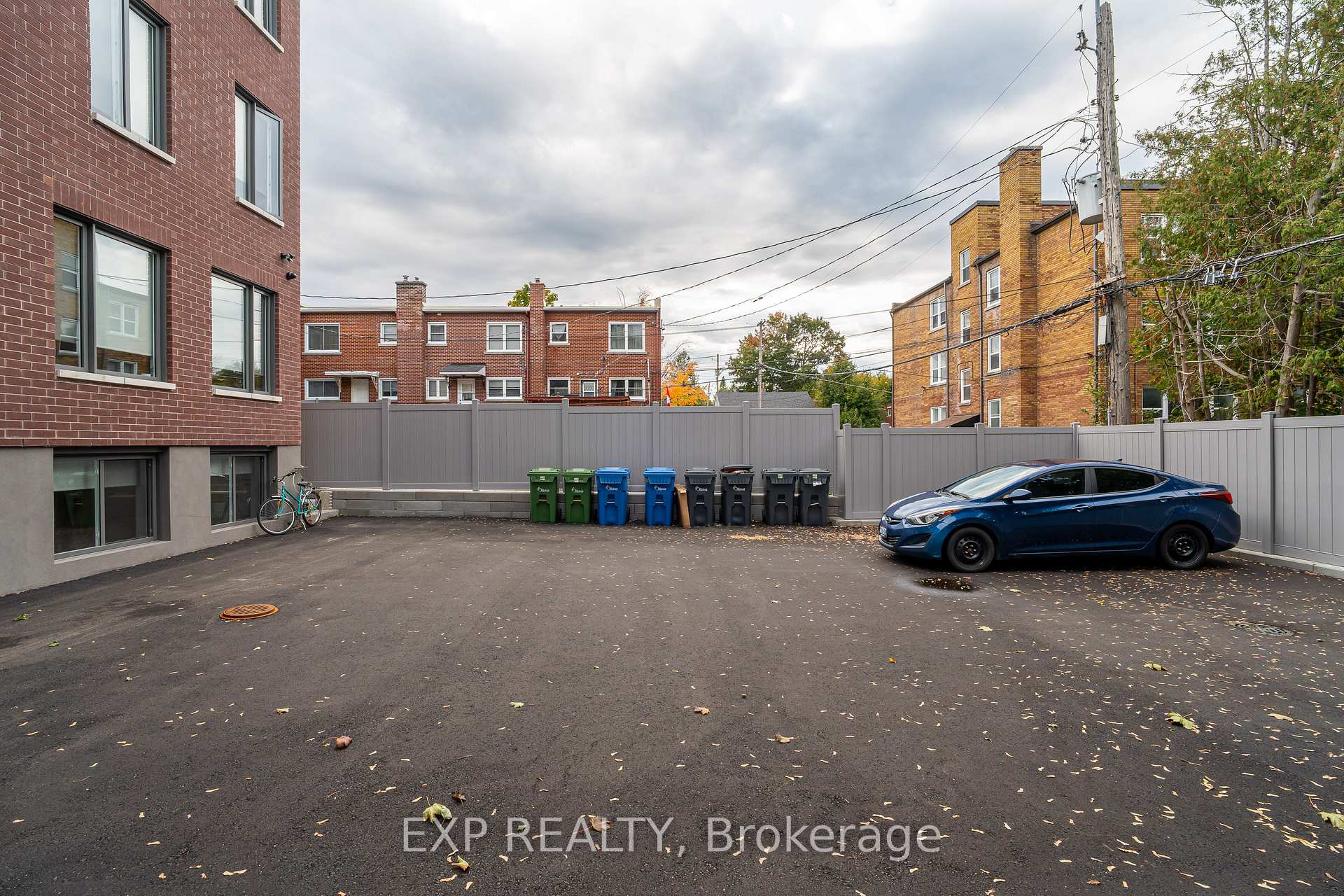 Photo 24 of Unit 4, 1267 Summerville Avenue, Ottawa, Carlington — HOMEH
