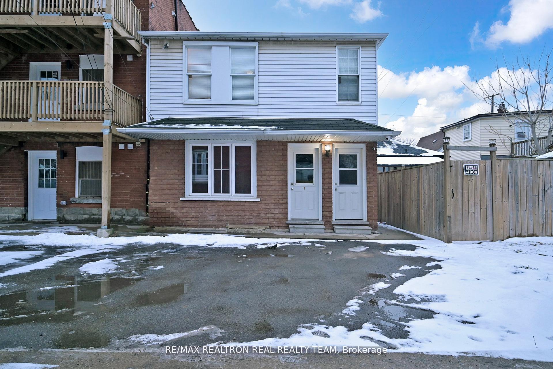 Photo 1 of Unit #C2, 1129 Cannon Street E, Hamilton, Crown Point — HOMEH