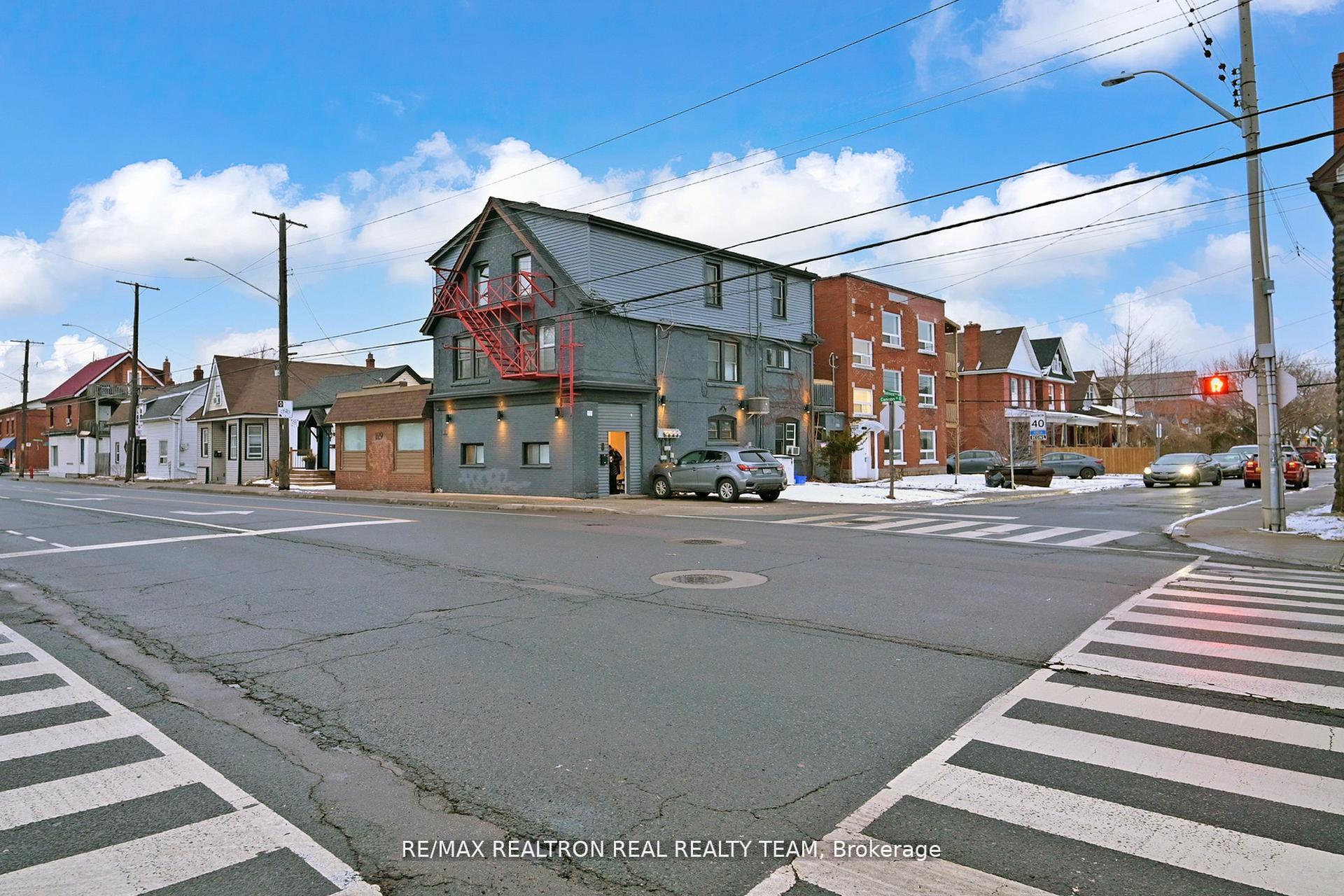 Photo 6 of Unit #C2, 1129 Cannon Street E, Hamilton, Crown Point — HOMEH