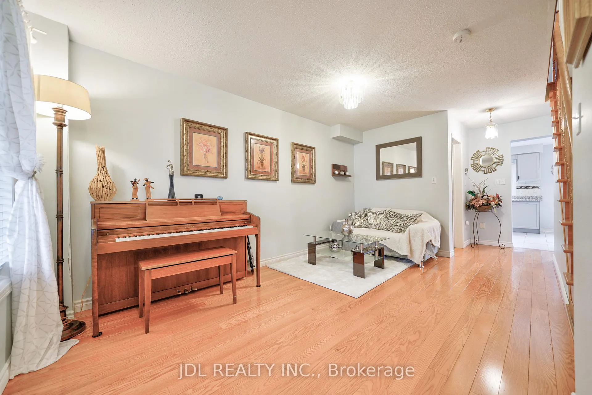 Photo 3 of 20 Tulle Avenue, Vaughan, Vellore Village — HOMEH