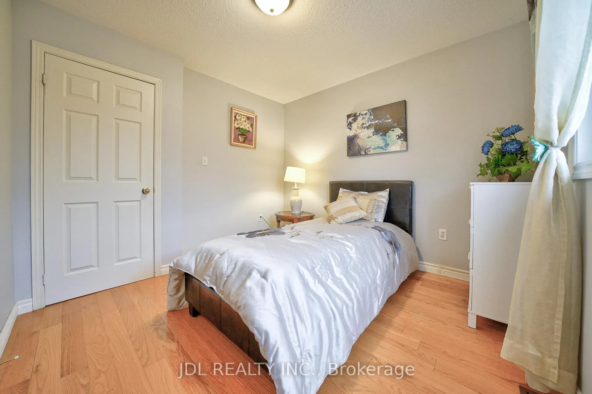 Photo 23 of 20 Tulle Avenue, Vaughan, Vellore Village — HOMEH
